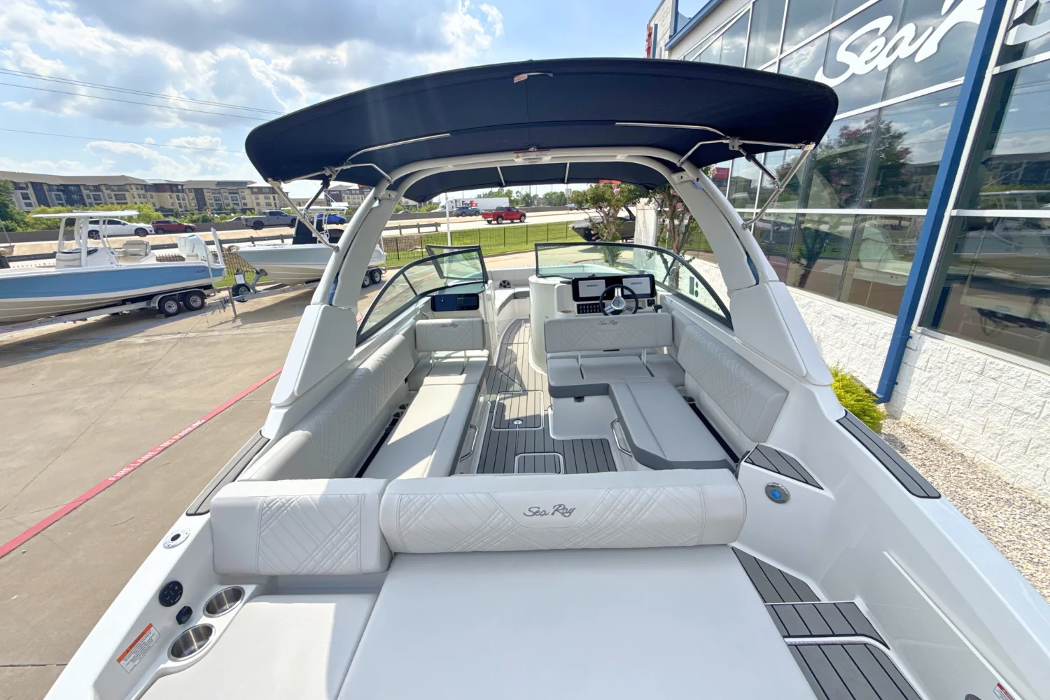 2026 Sea Ray SDX 270 Image Thumbnail #7