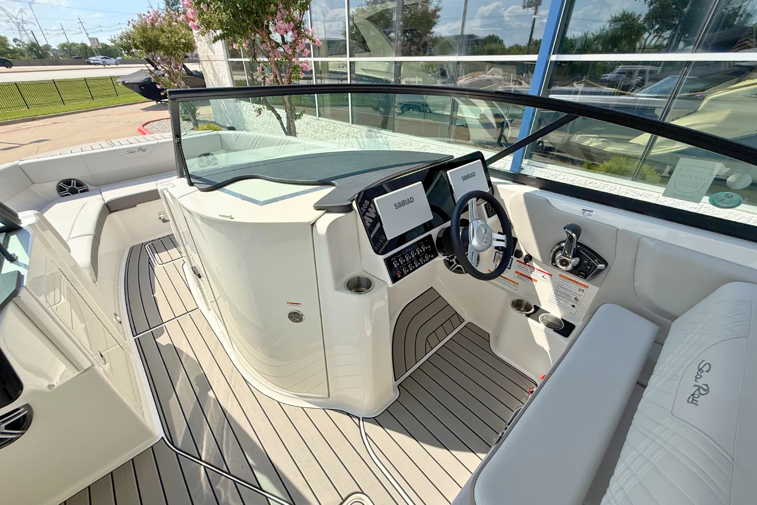 2026 Sea Ray SDX 270 Image Thumbnail #18