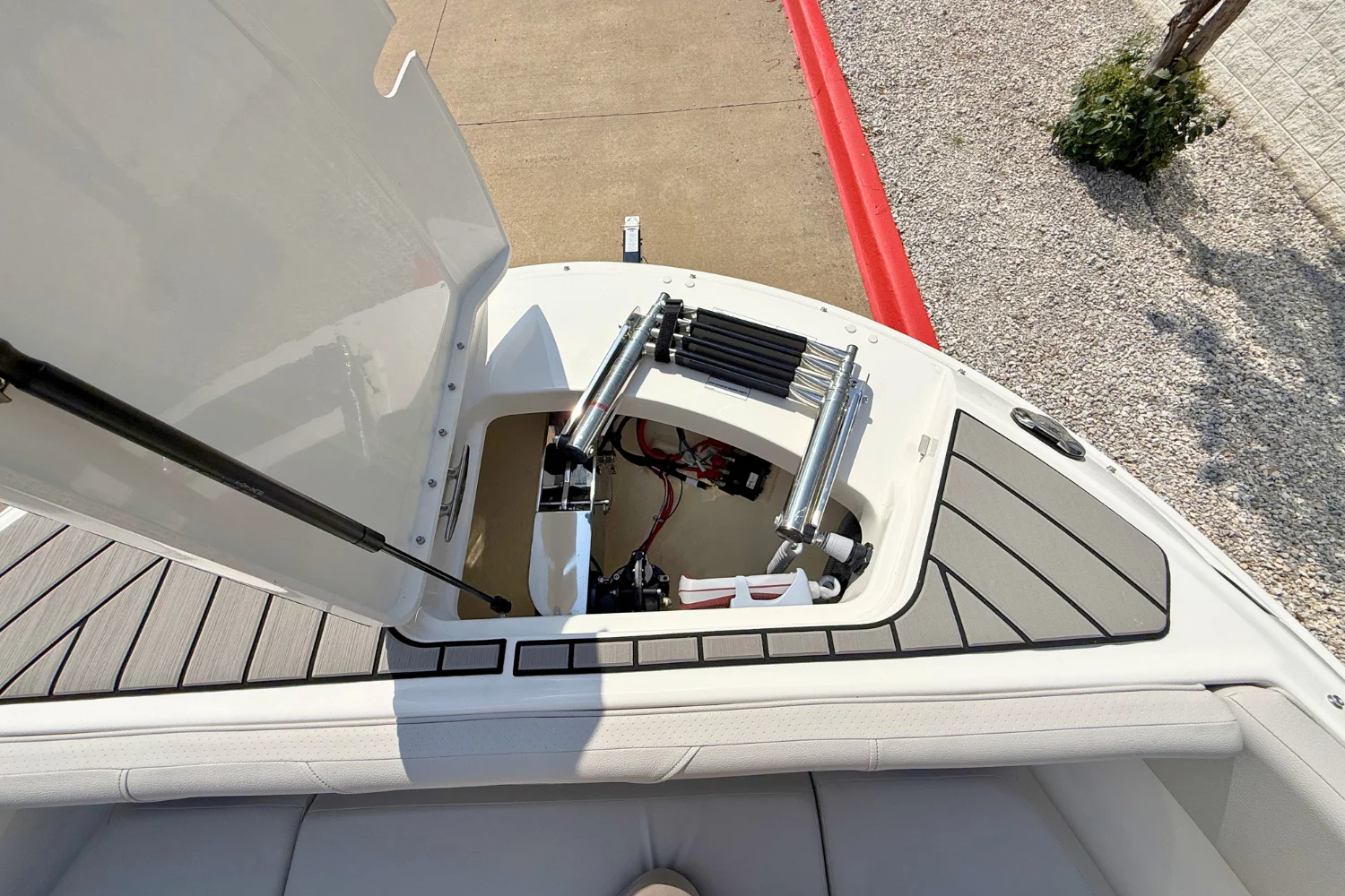 2026 Sea Ray SDX 270 Image Thumbnail #26