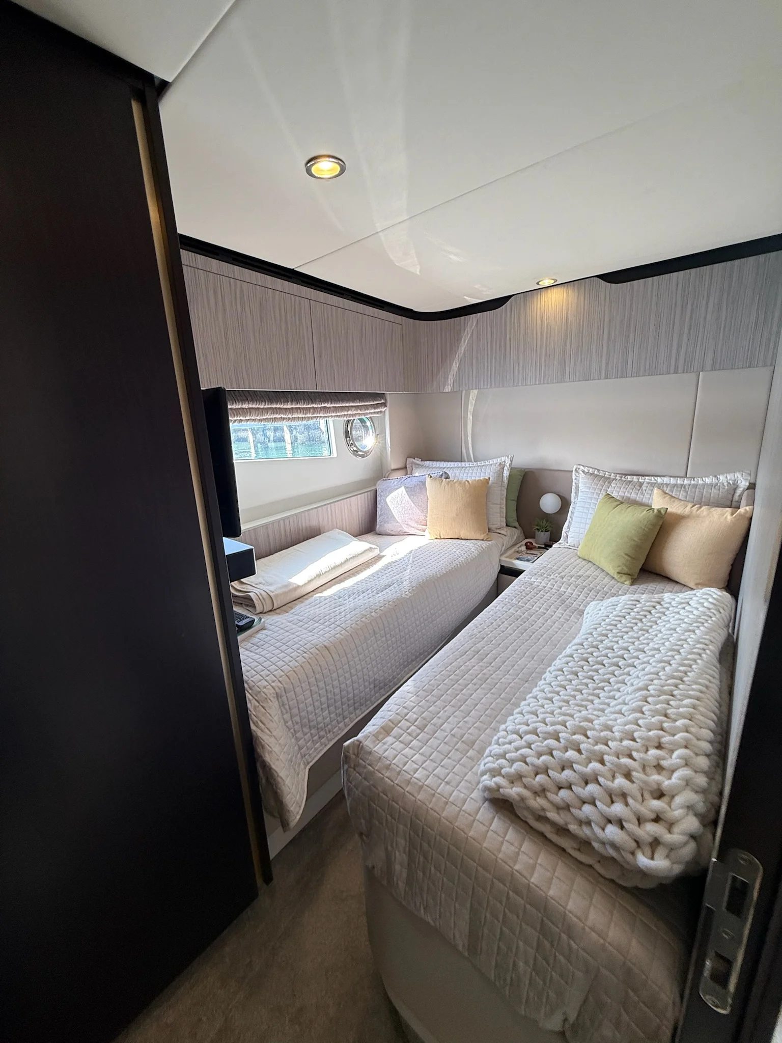 2019 Azimut 60 FLY Image Thumbnail #13