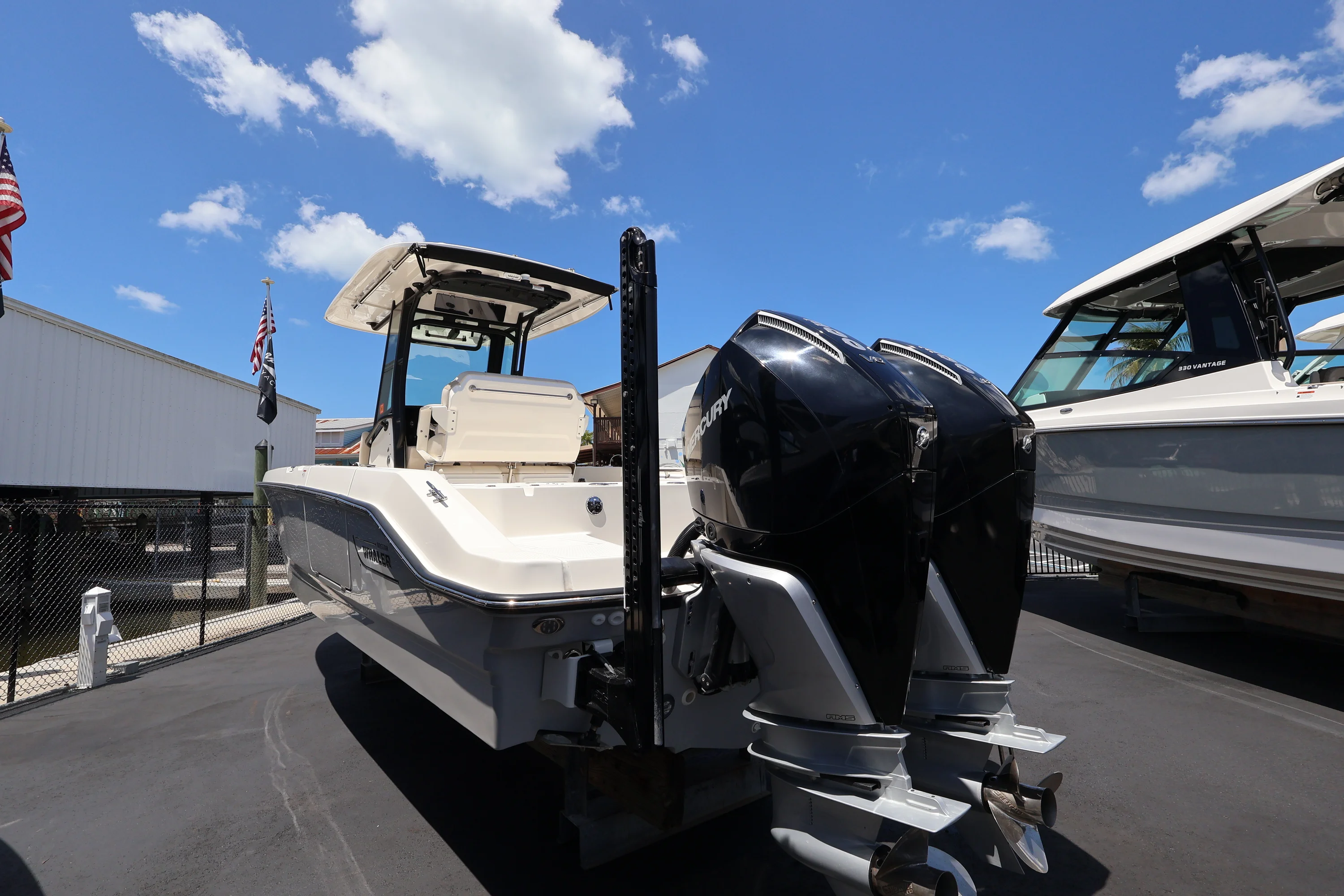 2025 Boston Whaler 280 Dauntless Image Thumbnail #4