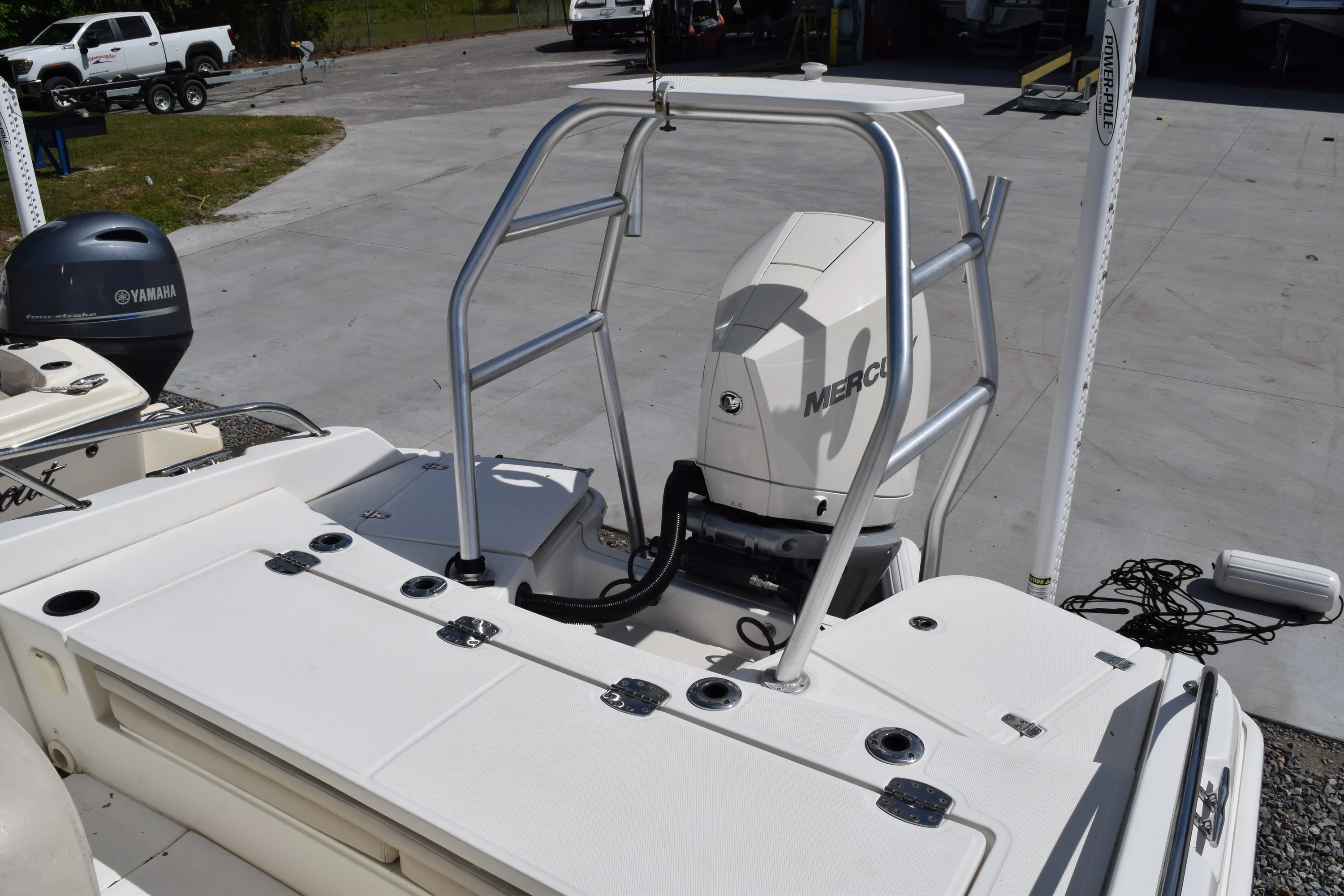 2019 Boston Whaler 240 Dauntless Image Thumbnail #3