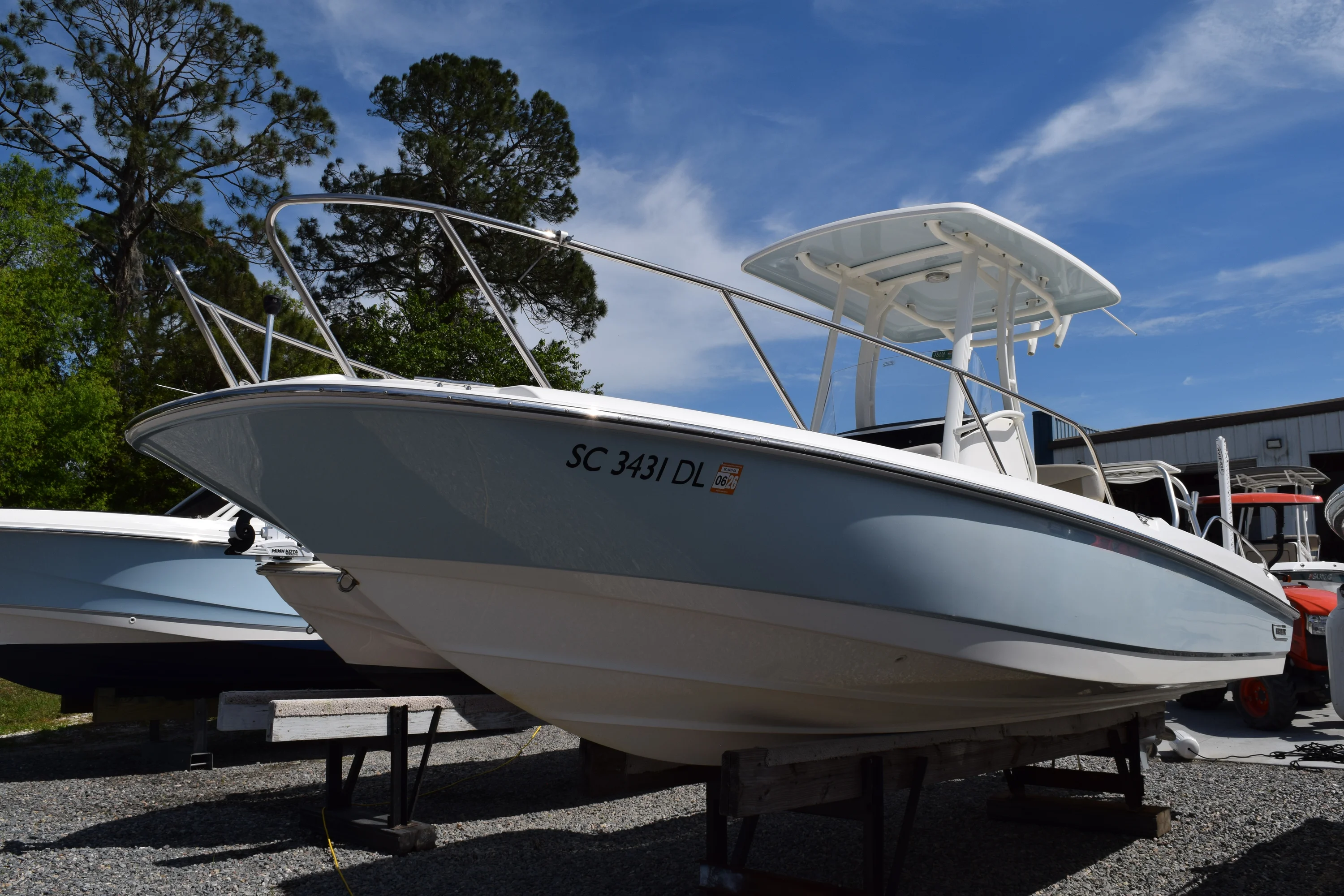 2019 Boston Whaler 240 Dauntless Image Thumbnail #18