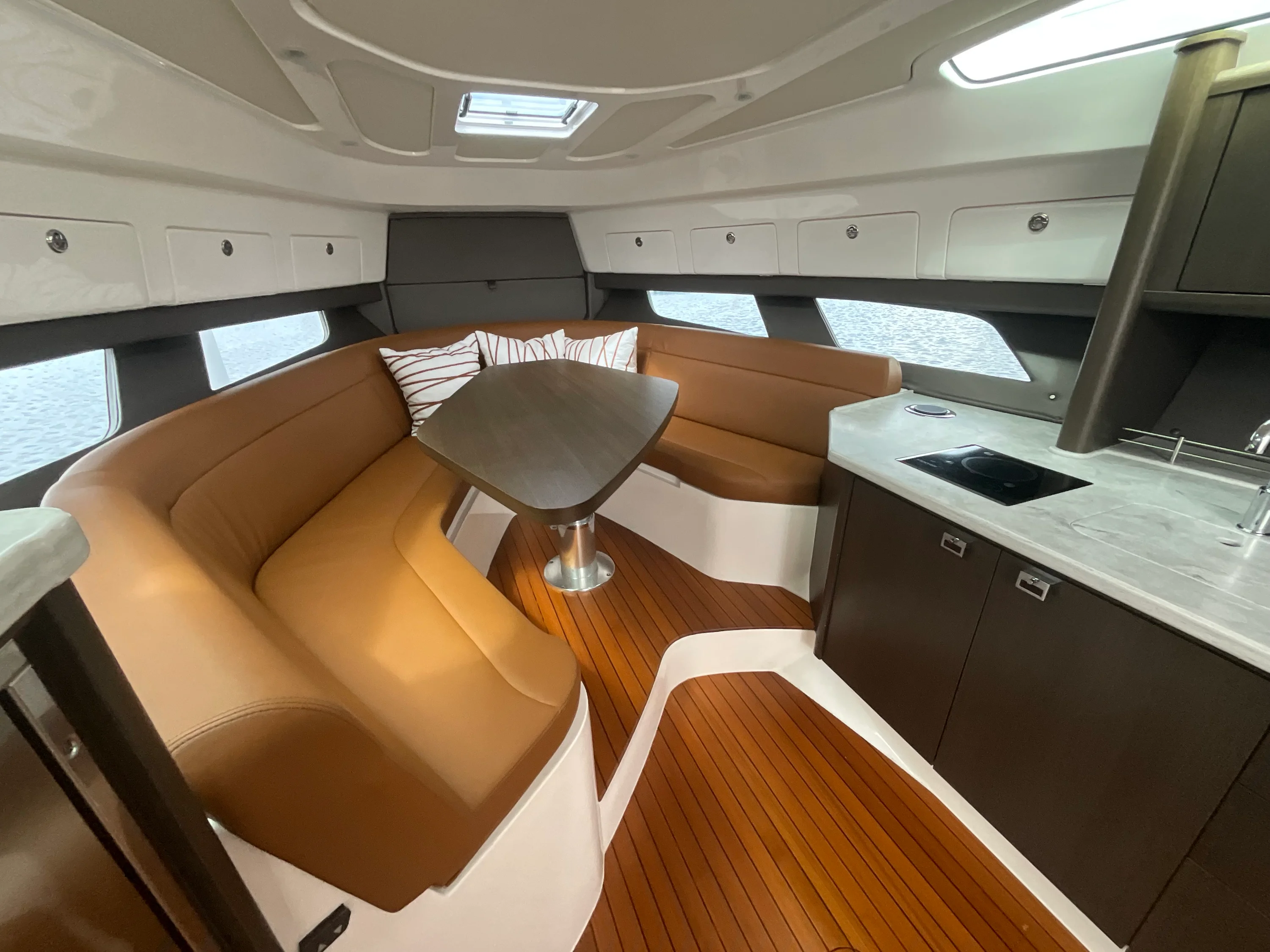 2021 Intrepid 438 EVOLUTION Image Thumbnail #33