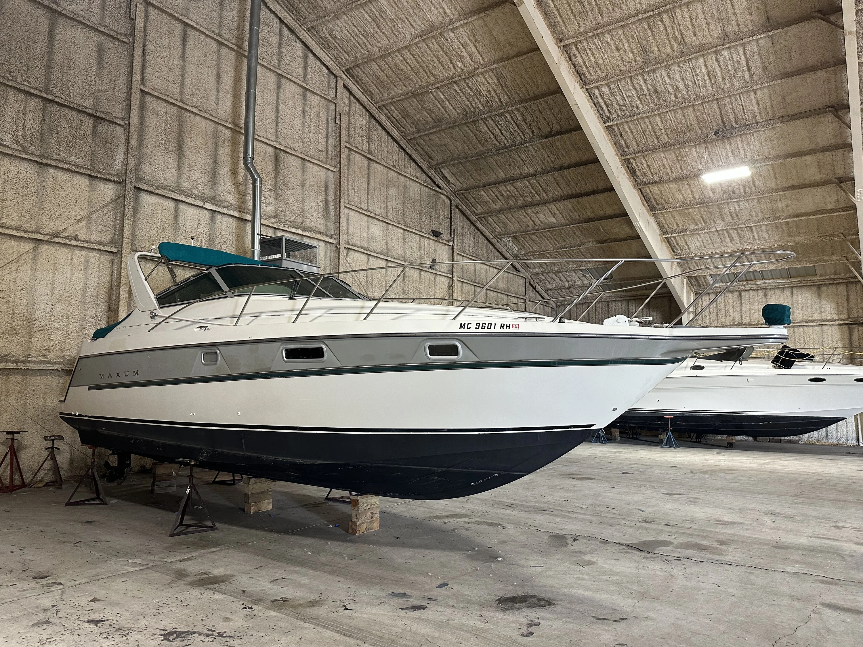 1995 Maxum 3200 SCR Image Thumbnail #6