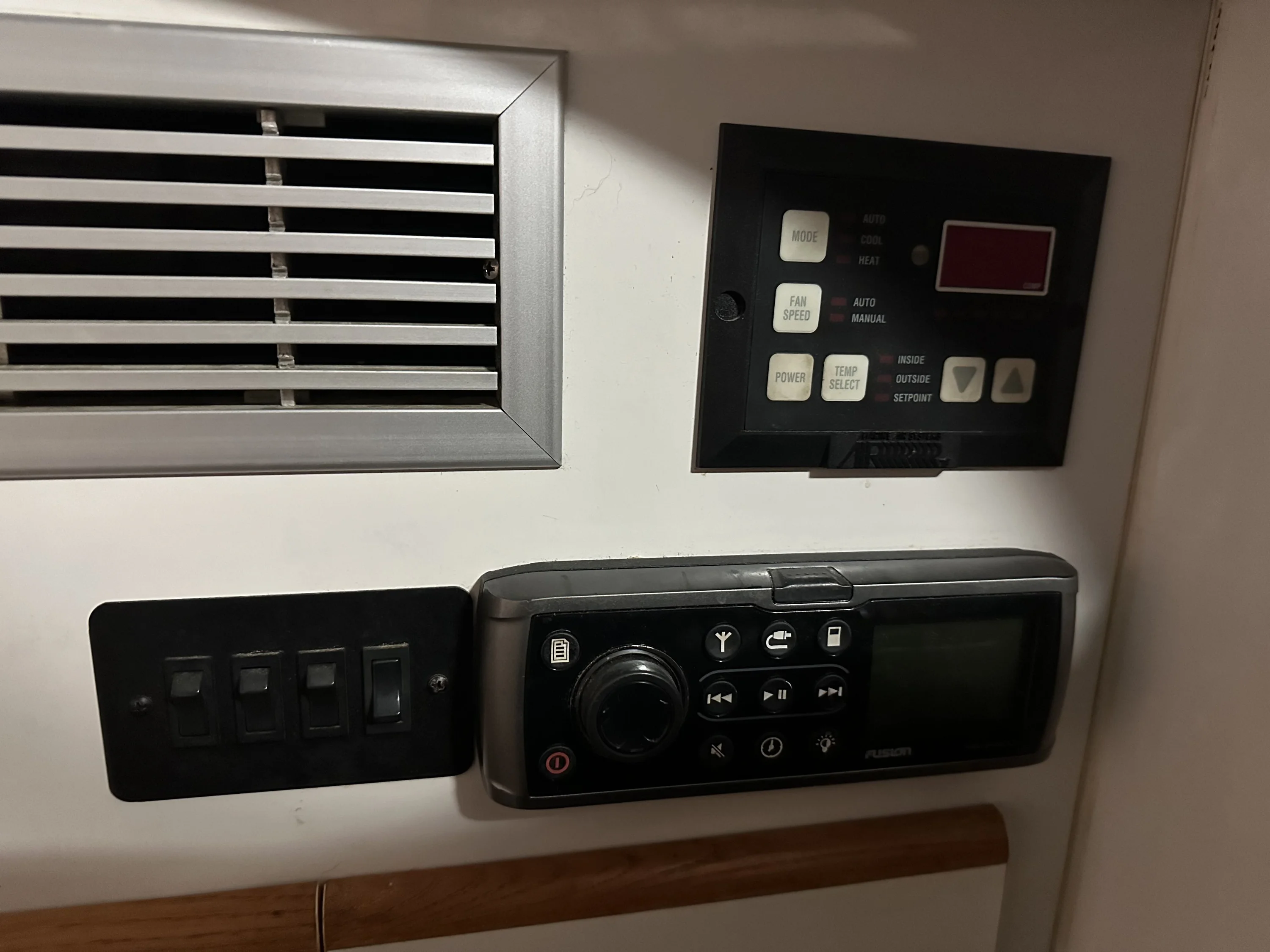 1995 Maxum 3200 SCR Image Thumbnail #19