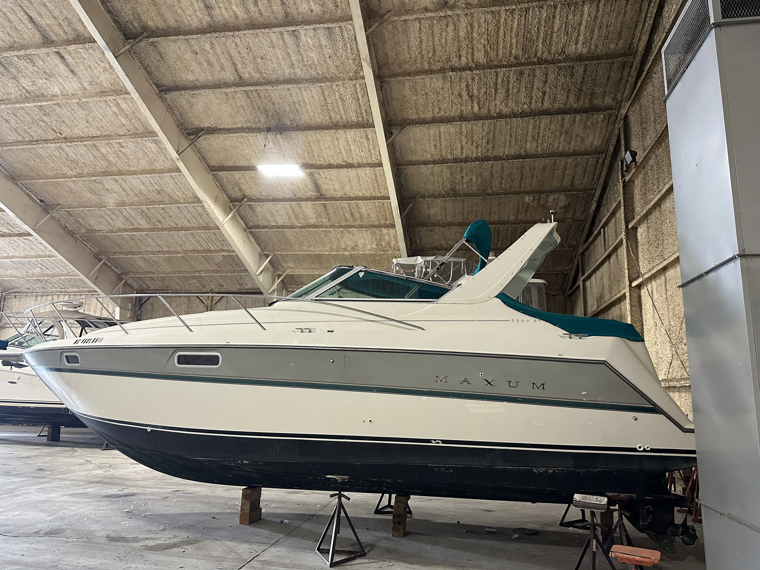 1995 Maxum 3200 SCR Image Thumbnail #8