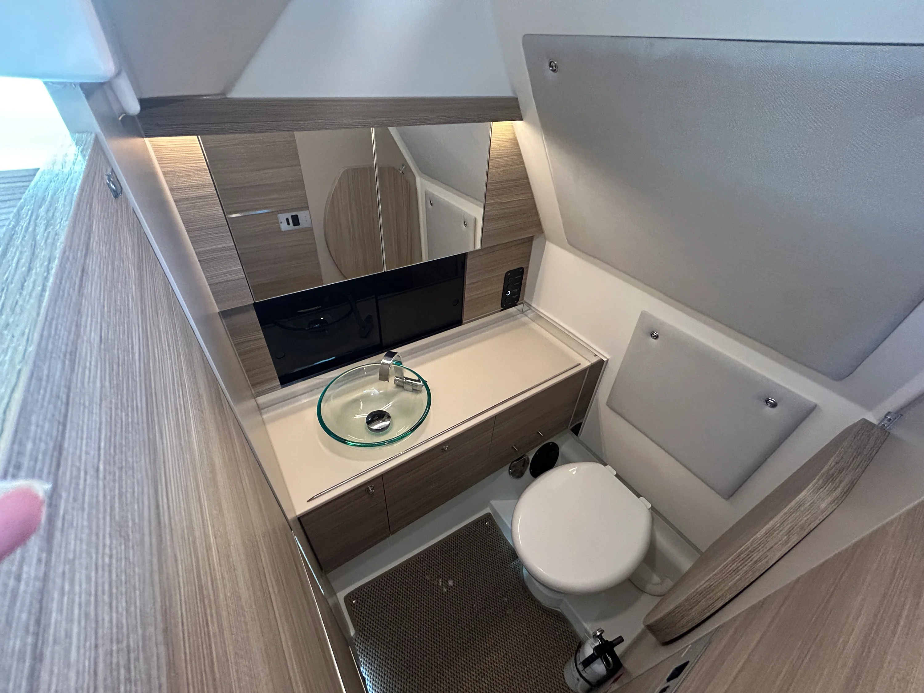 2025 Saxdor 320 GTC Image Thumbnail #21