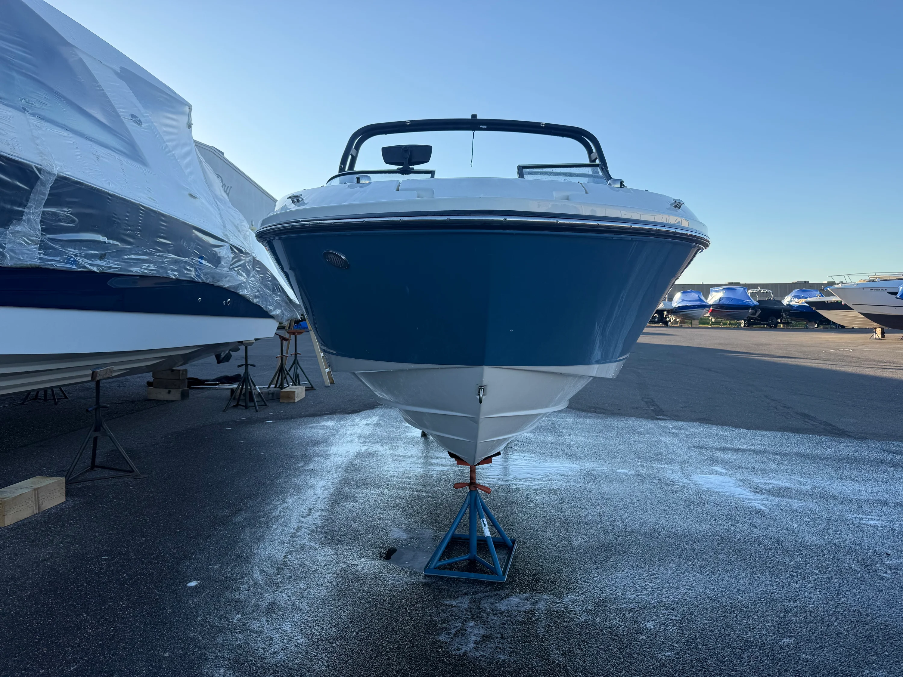 2020 Sea Ray 230 SLX Image Thumbnail #2