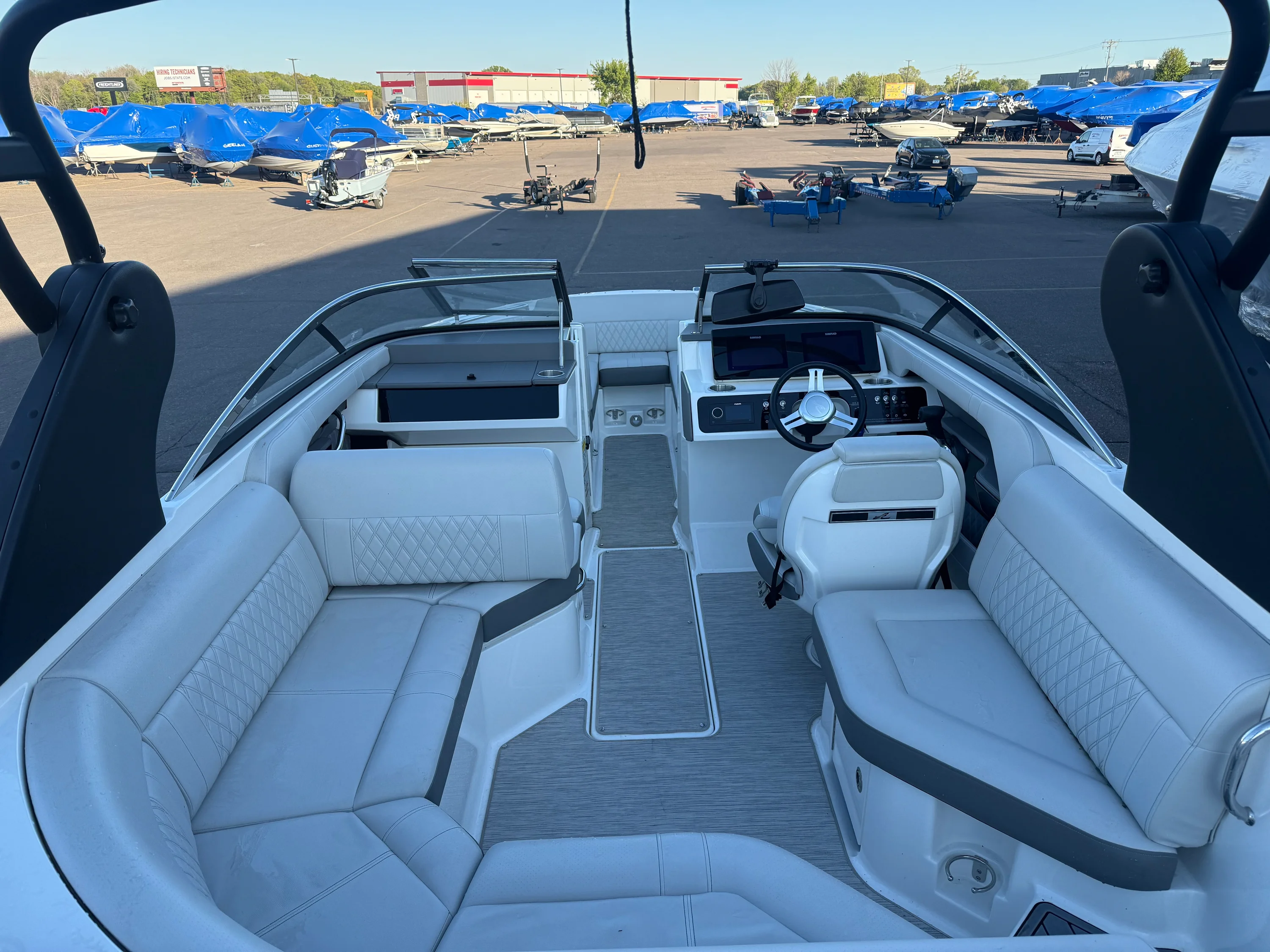 2020 Sea Ray 230 SLX Image Thumbnail #9