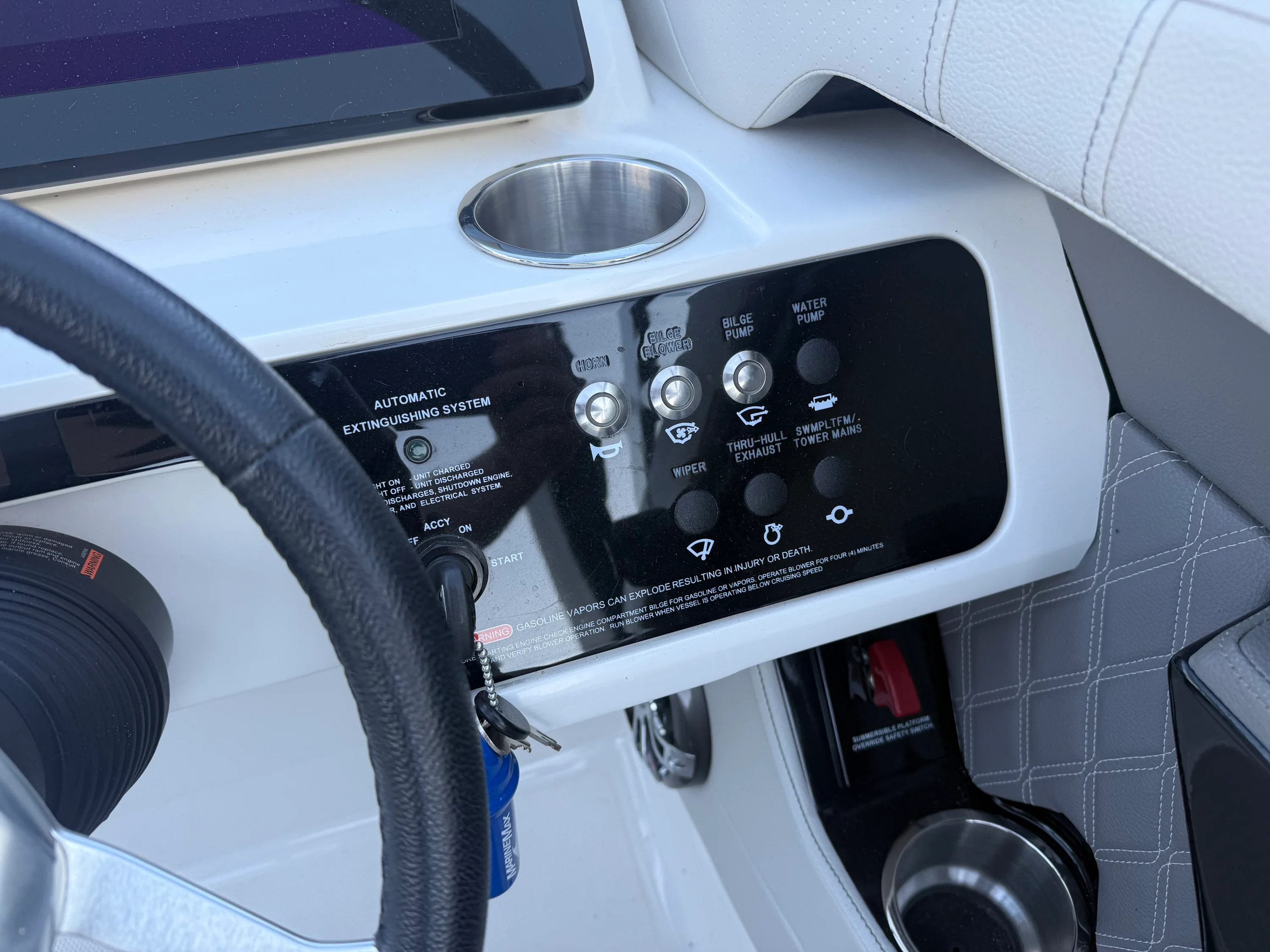 2020 Sea Ray 230 SLX Image Thumbnail #11