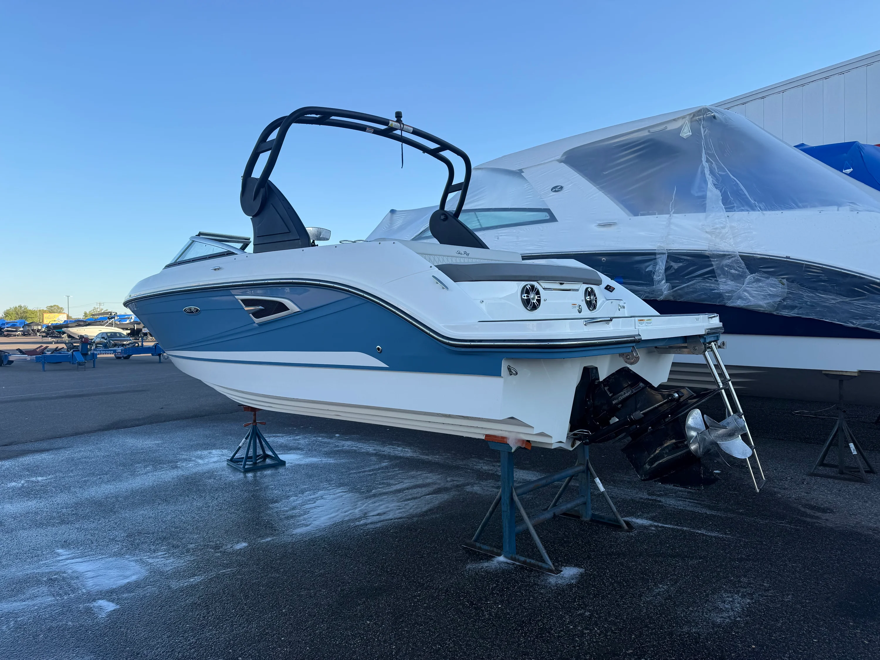2020 Sea Ray 230 SLX Image Thumbnail #1