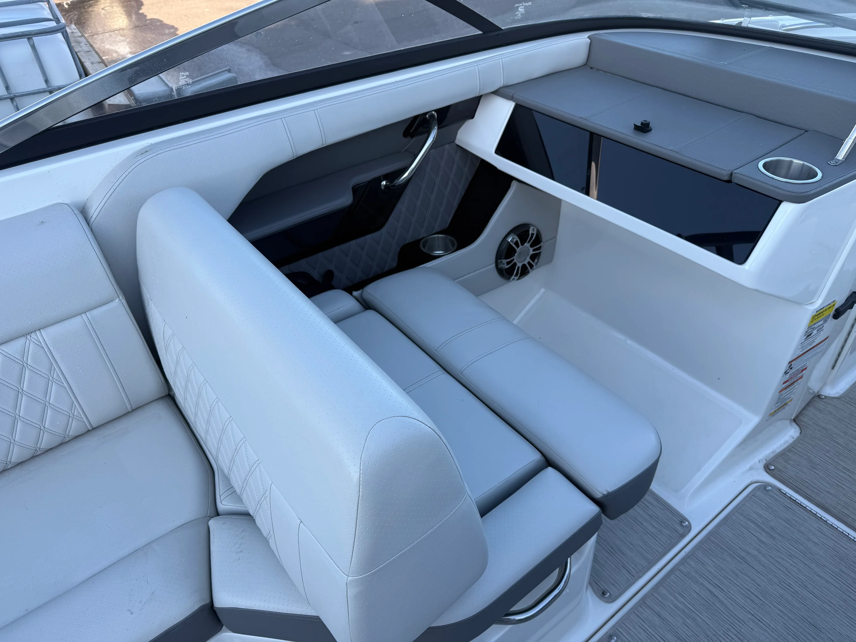 2020 Sea Ray 230 SLX Image Thumbnail #19