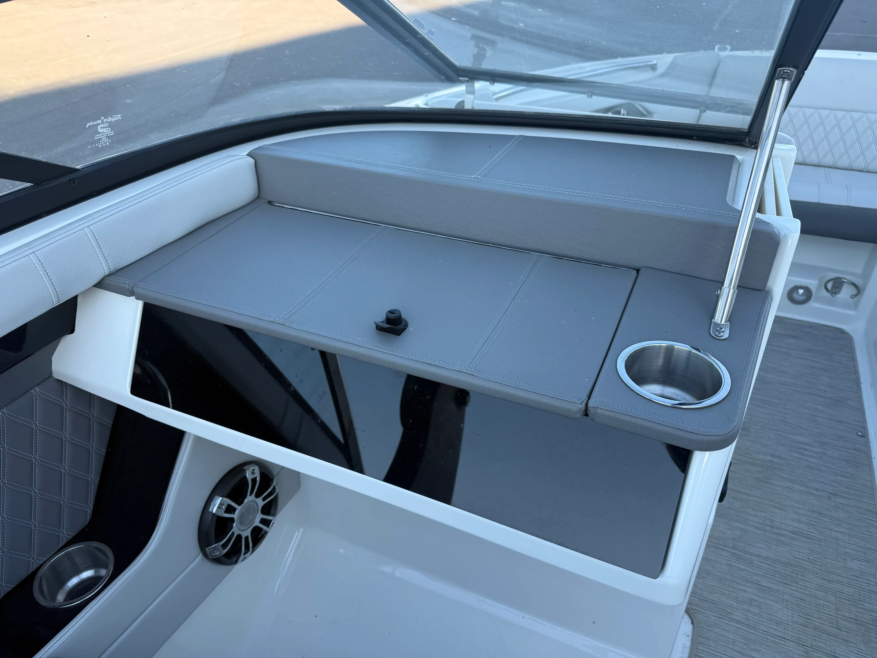 2020 Sea Ray 230 SLX Image Thumbnail #20