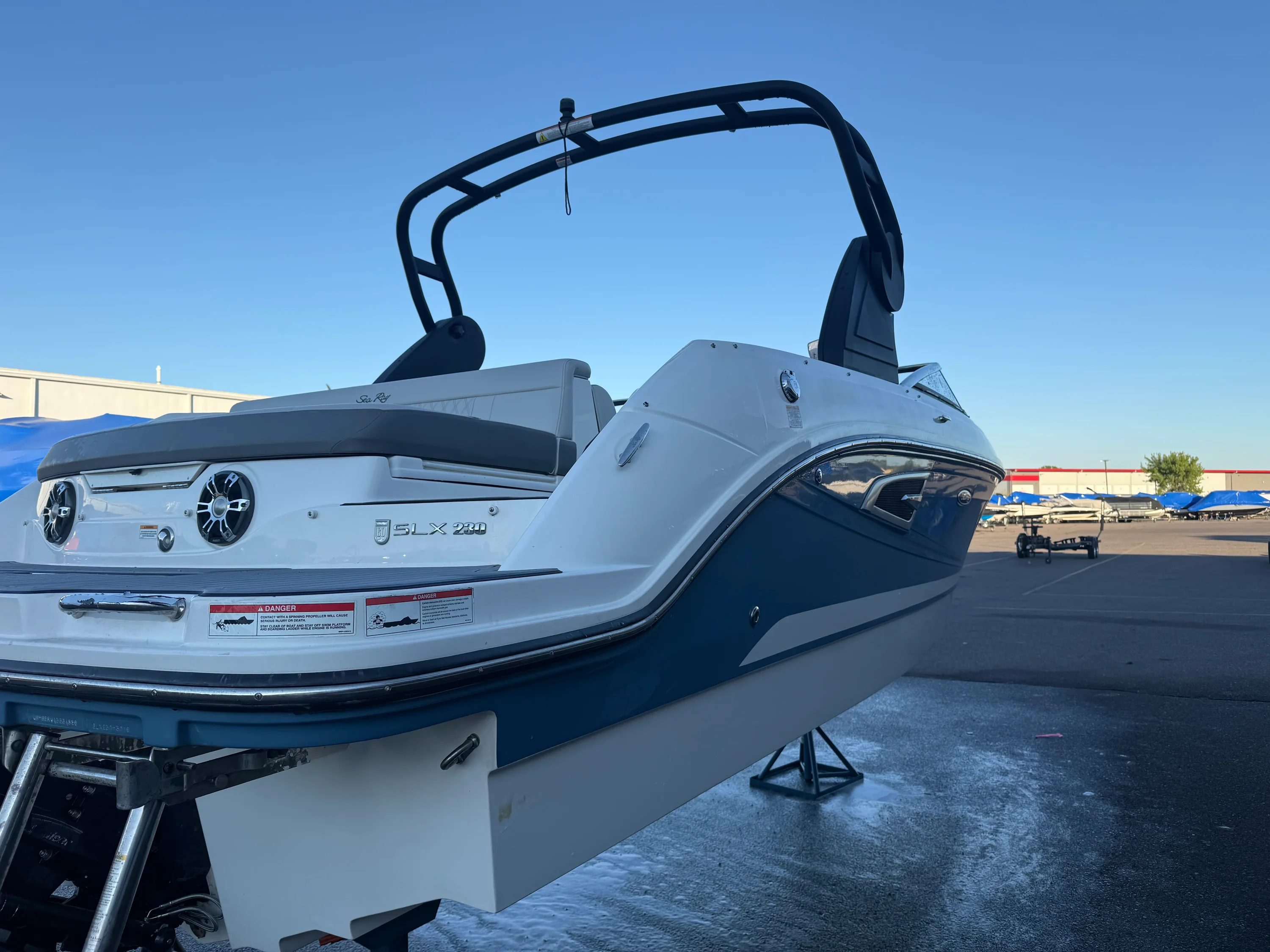 2020 Sea Ray 230 SLX Image Thumbnail #4