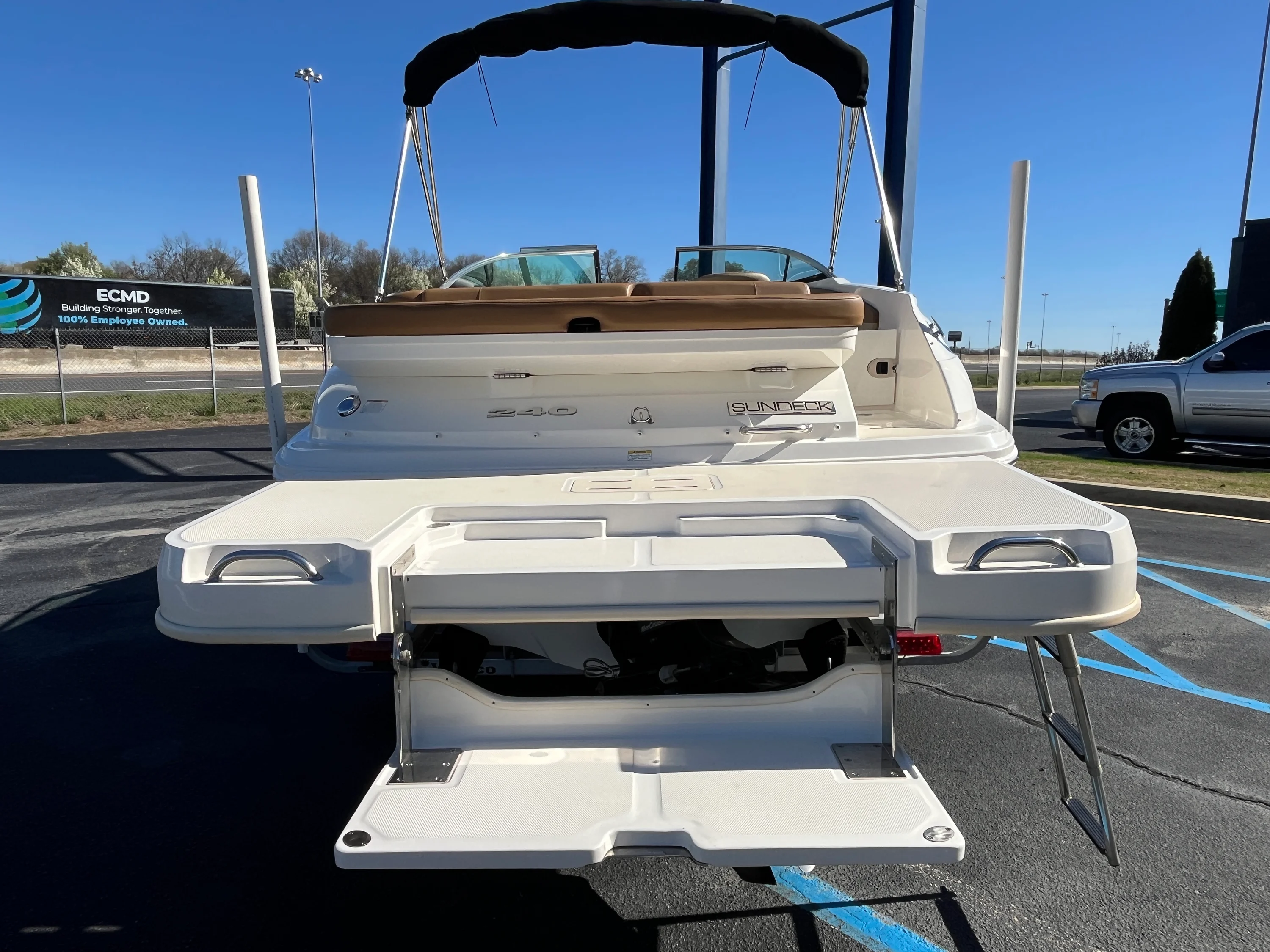 2015 Sea Ray 240 SUNDECK Image Thumbnail #8