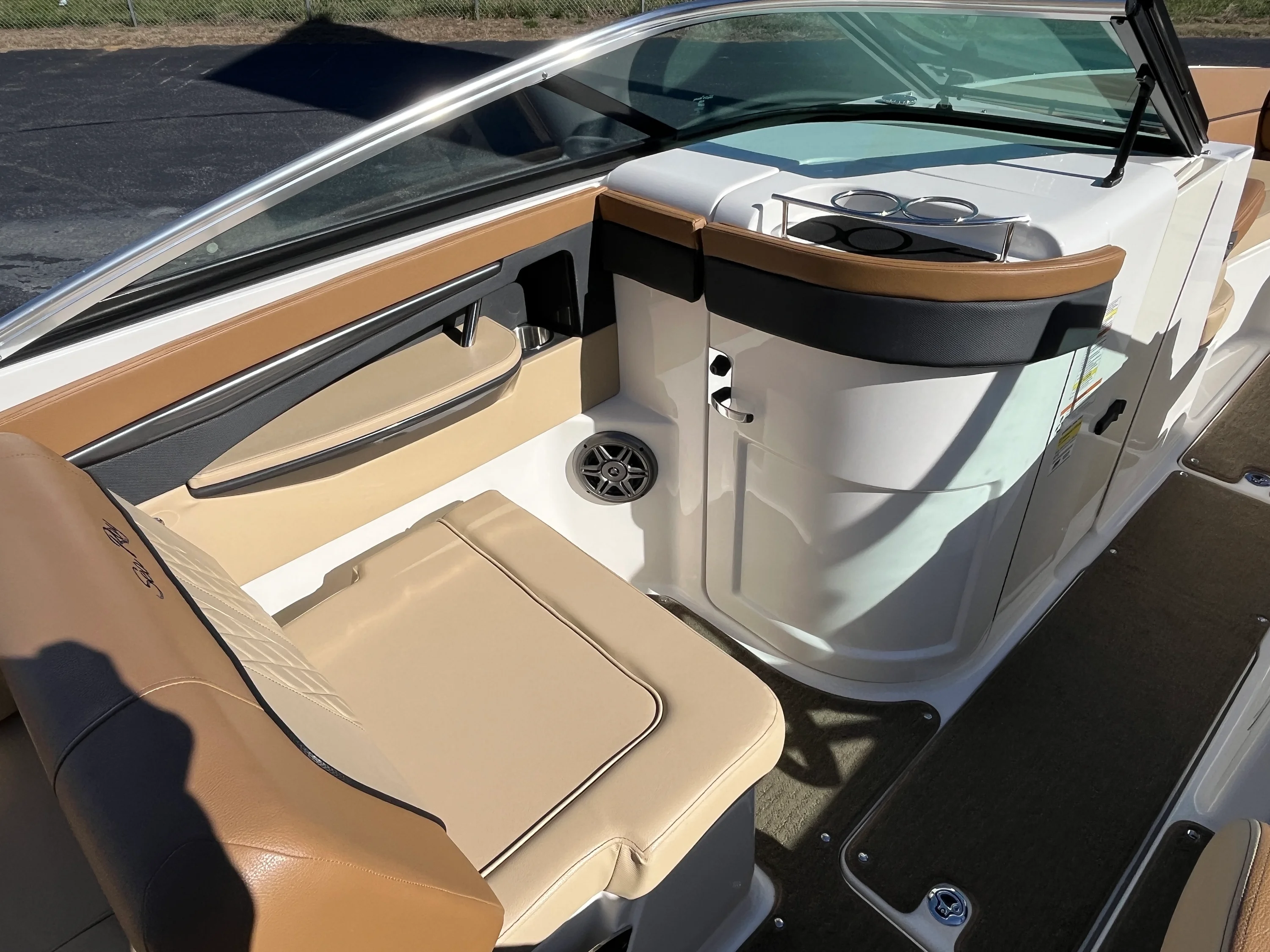 2015 Sea Ray 240 SUNDECK Image Thumbnail #20