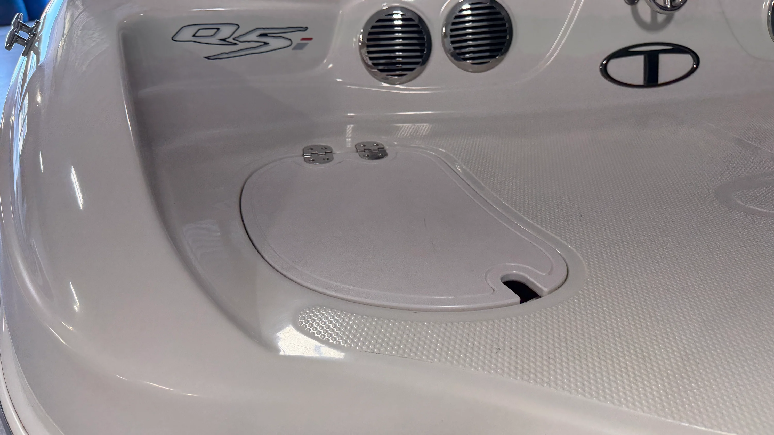 2013 Tahoe Q5I Image Thumbnail #12