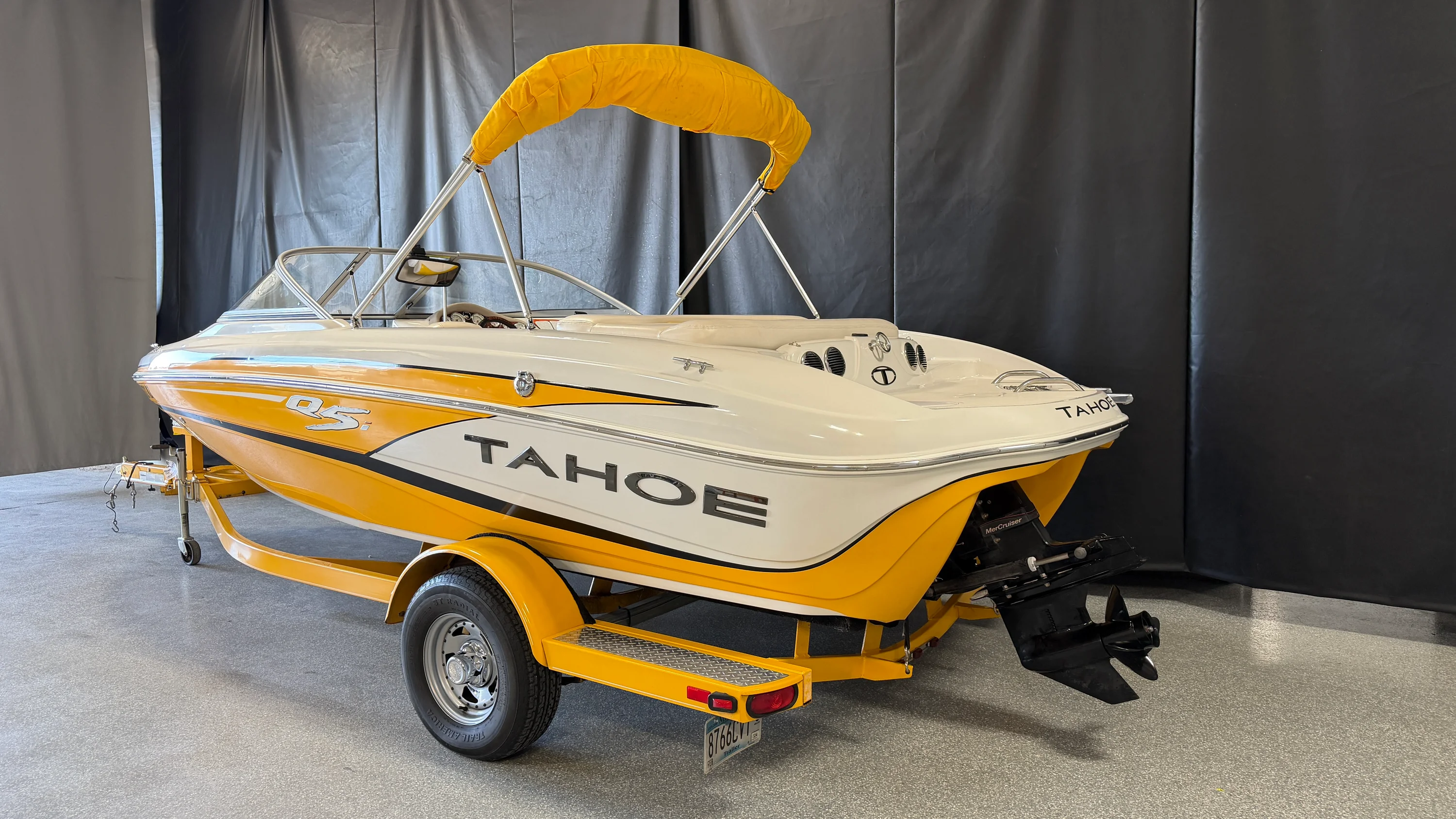 2013 Tahoe Q5I Image Thumbnail #3