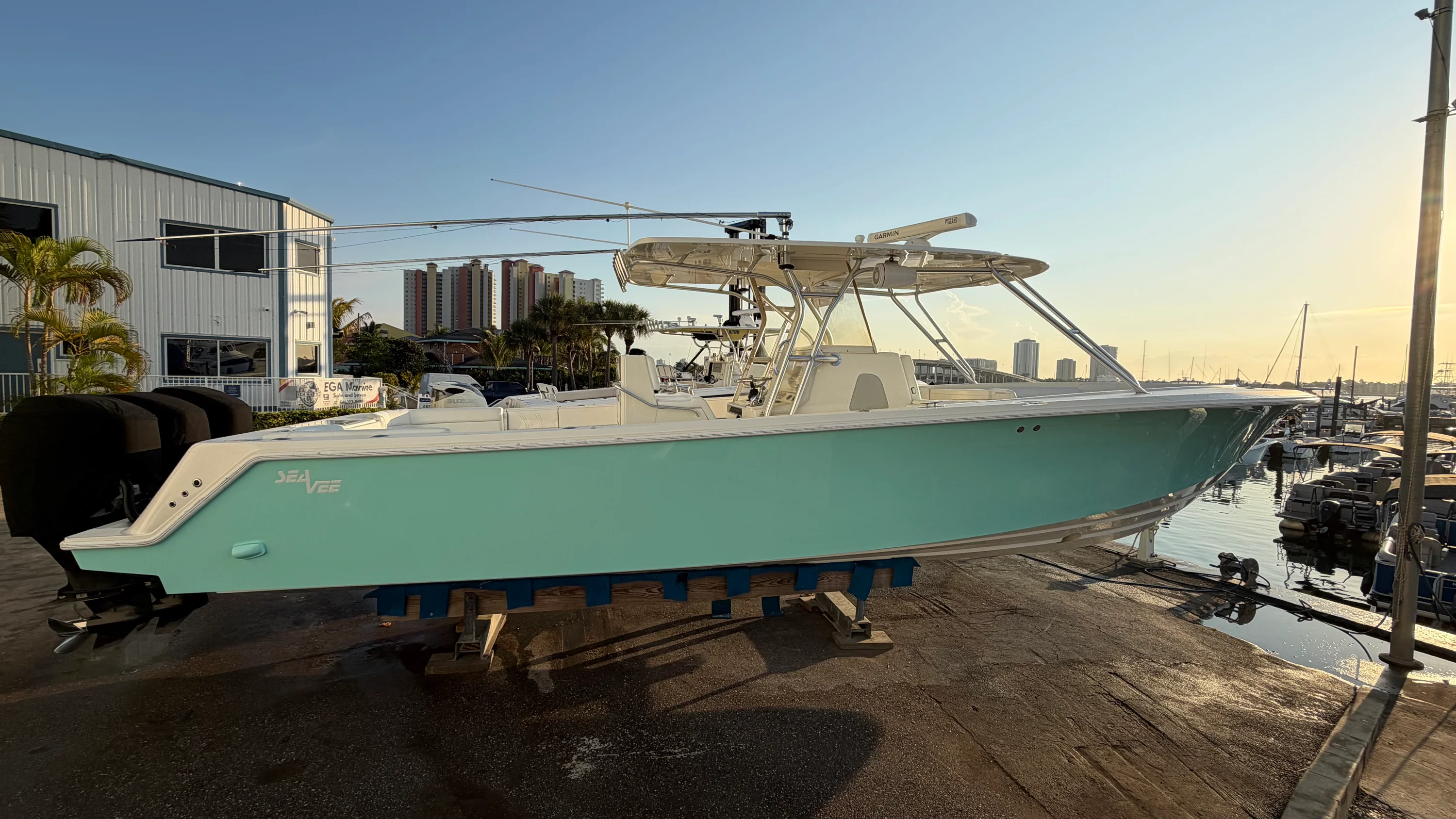 2012 SeaVee 39 LE Image Thumbnail #4