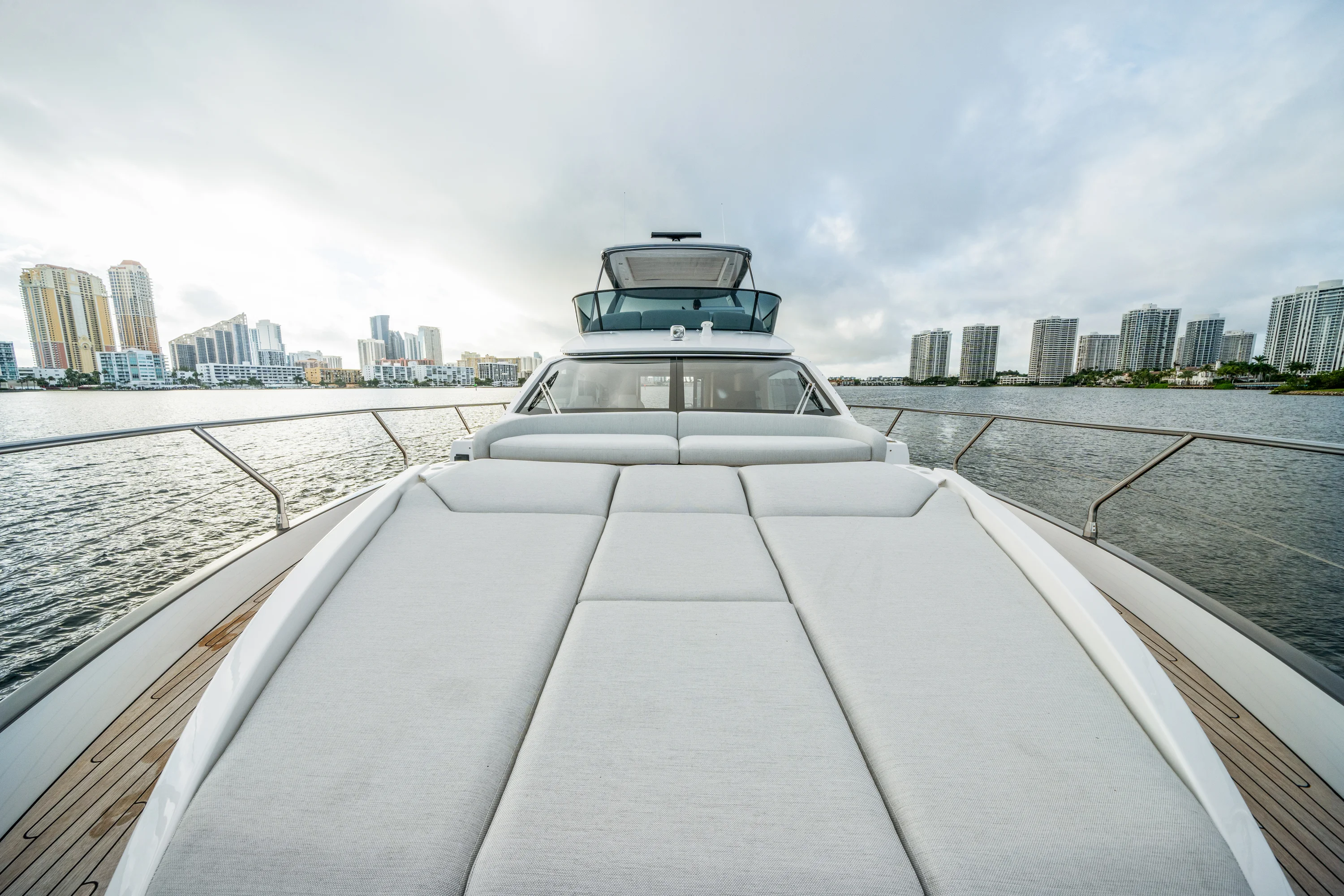 2023 Azimut 53 FLY Image Thumbnail #47