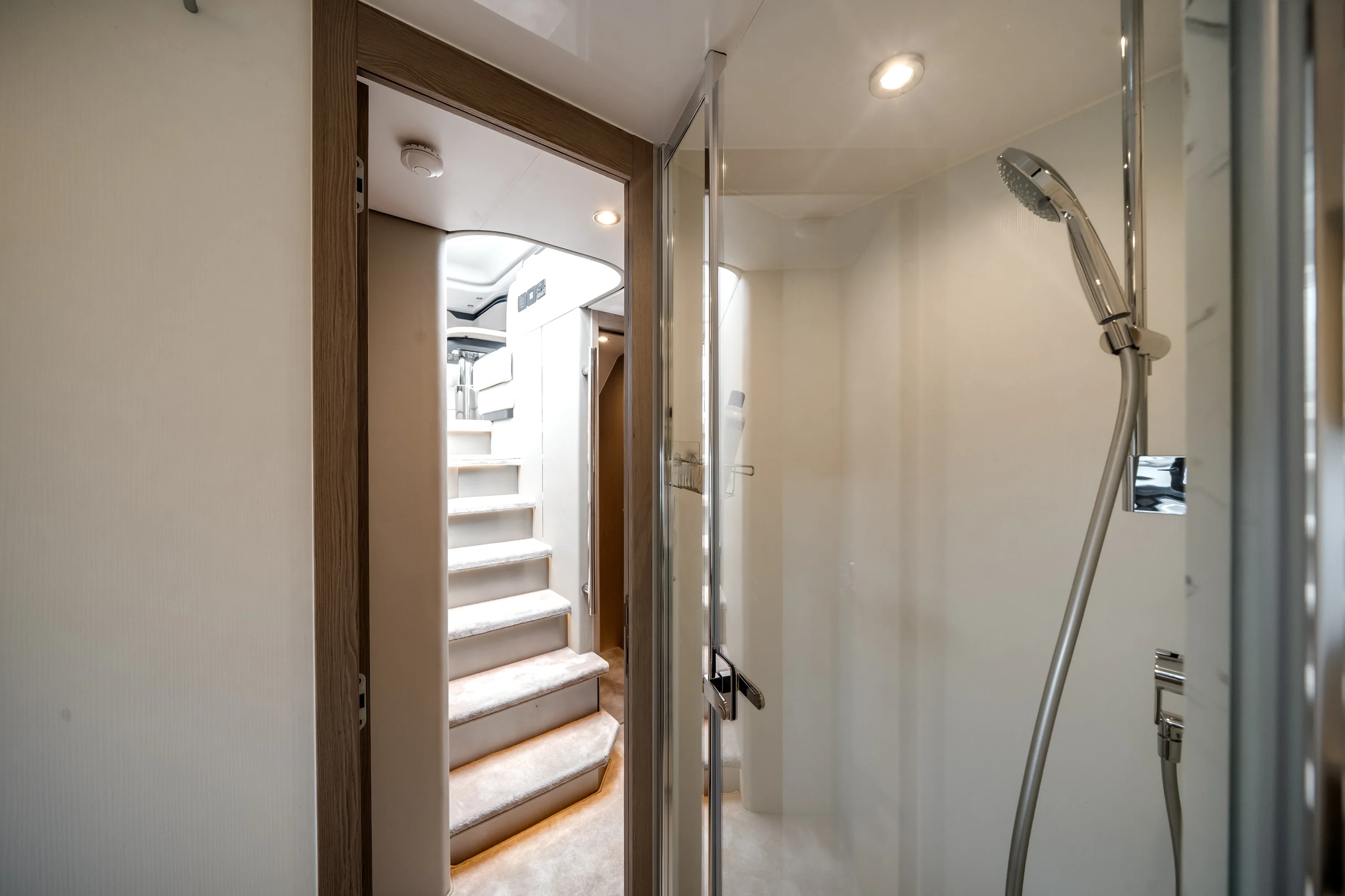 2023 Azimut 53 FLY Image Thumbnail #17