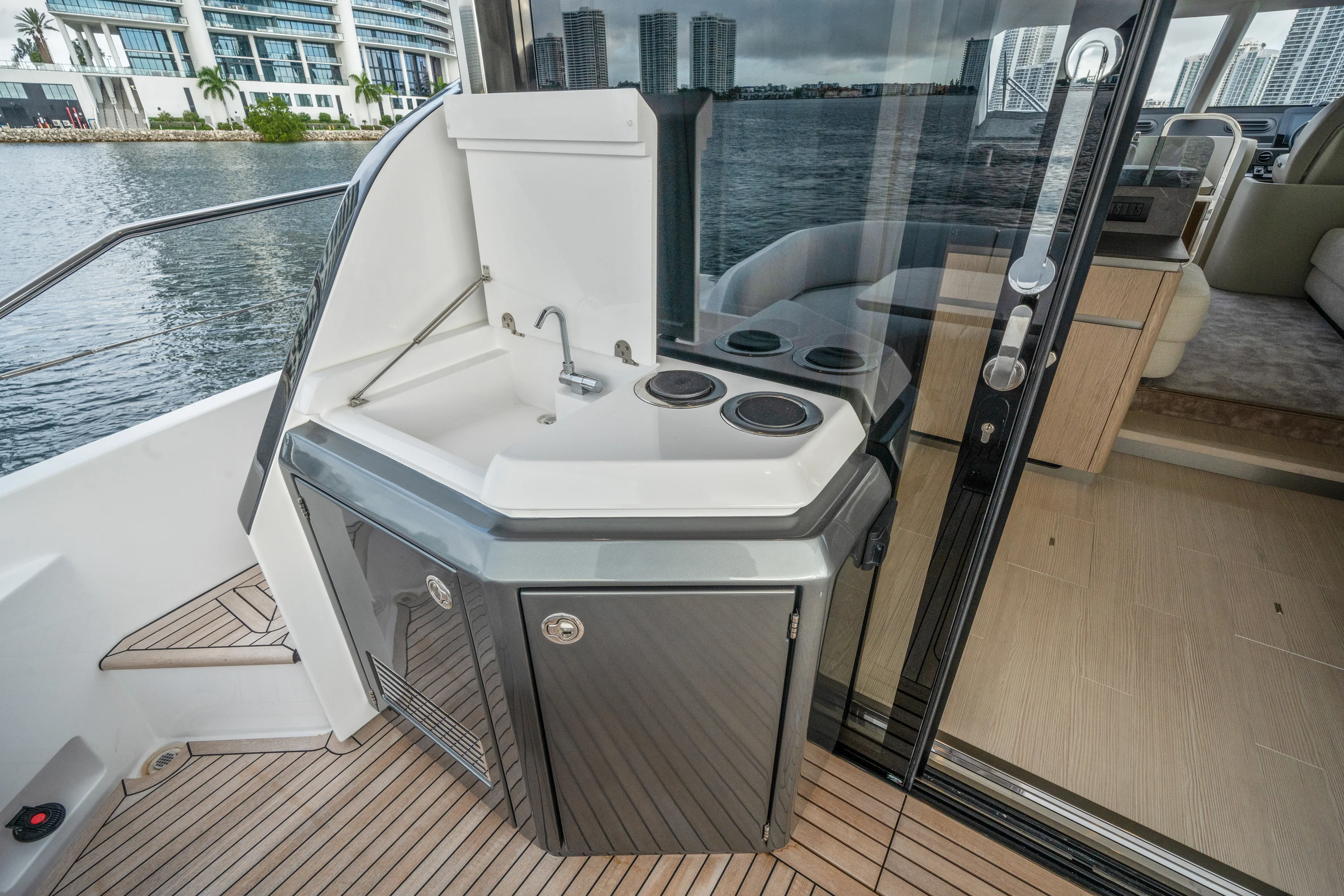 2023 Azimut 53 FLY Image Thumbnail #41