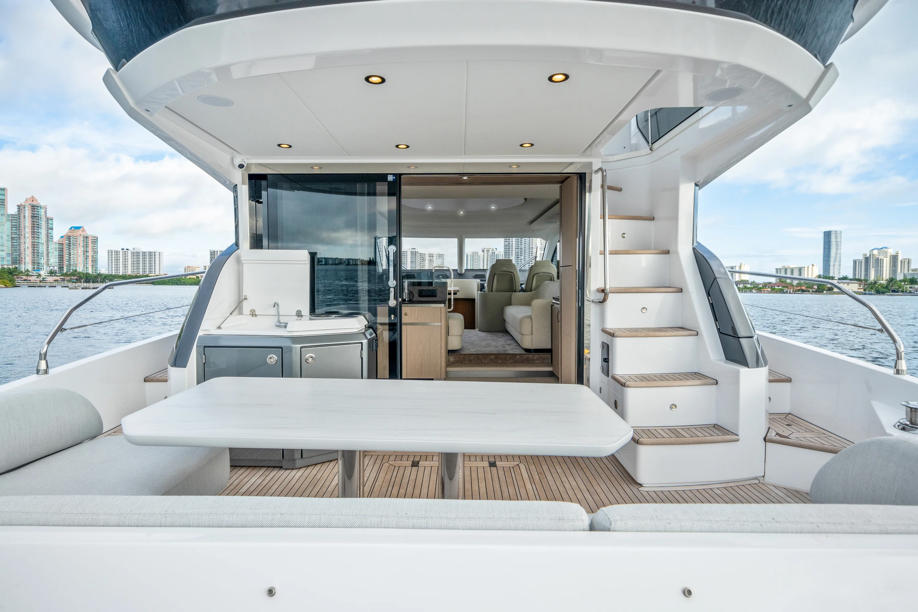 2023 Azimut 53 FLY Image Thumbnail #43