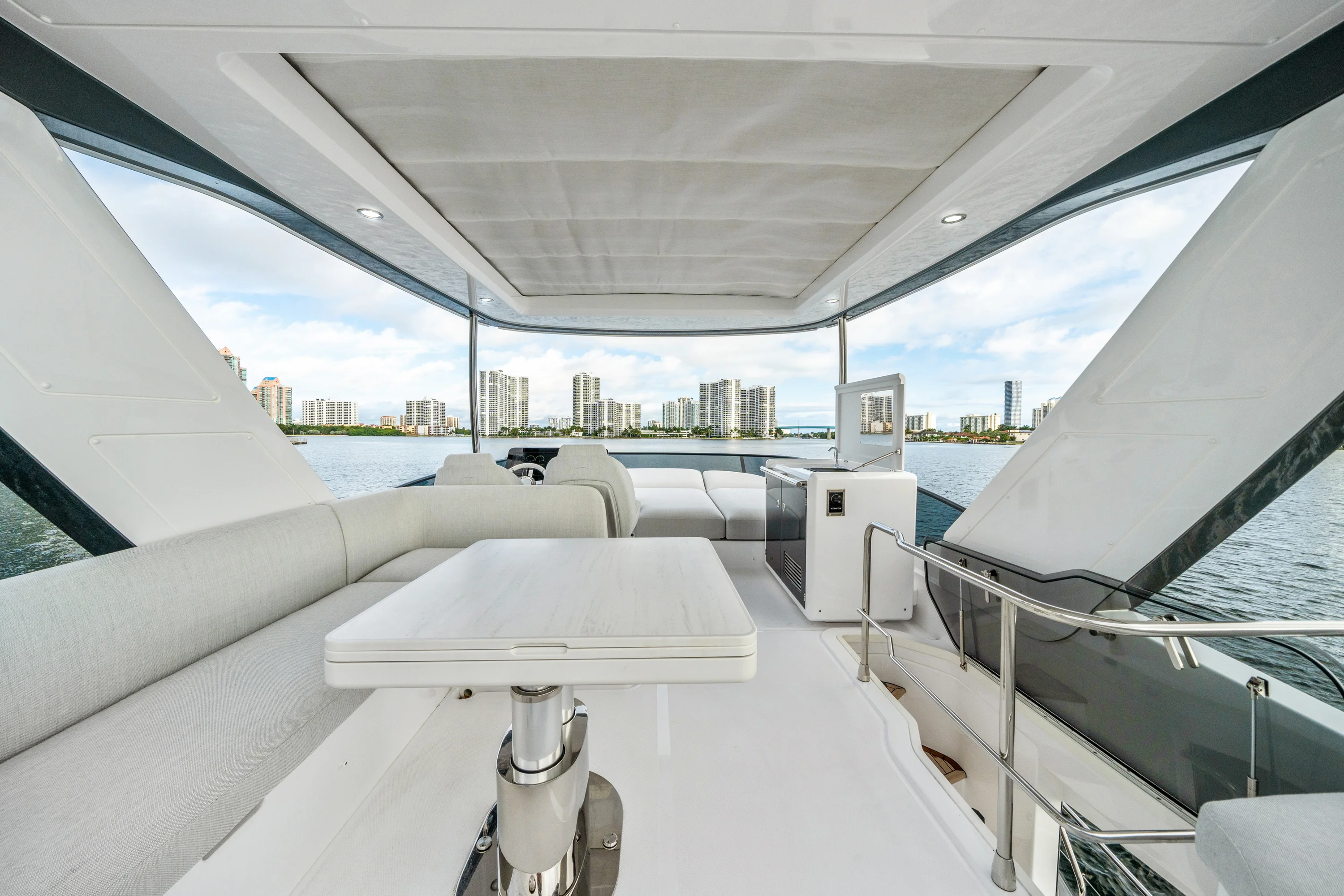 2023 Azimut 53 FLY Image Thumbnail #48