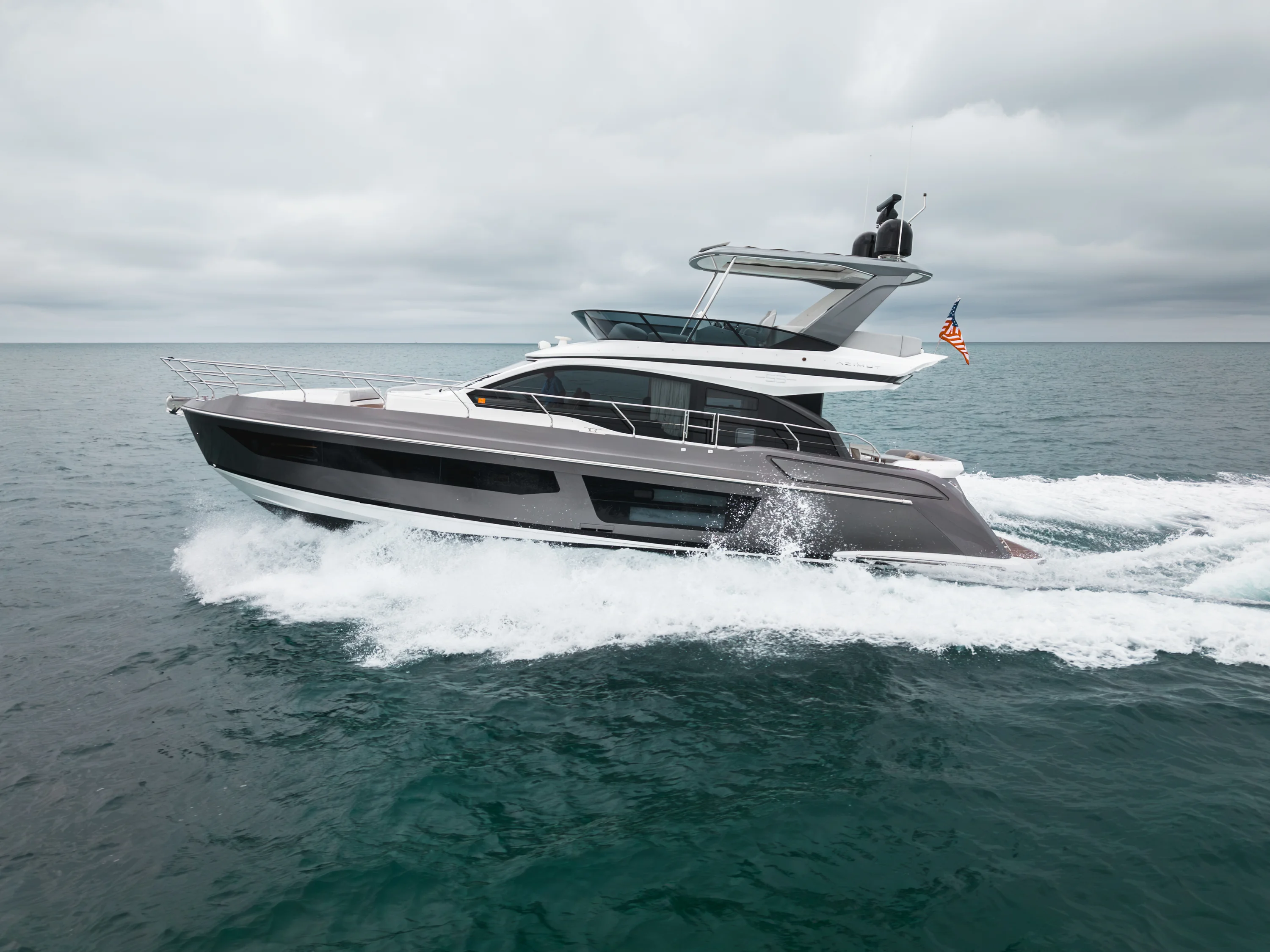 2023 Azimut 53 FLY Image Thumbnail #3