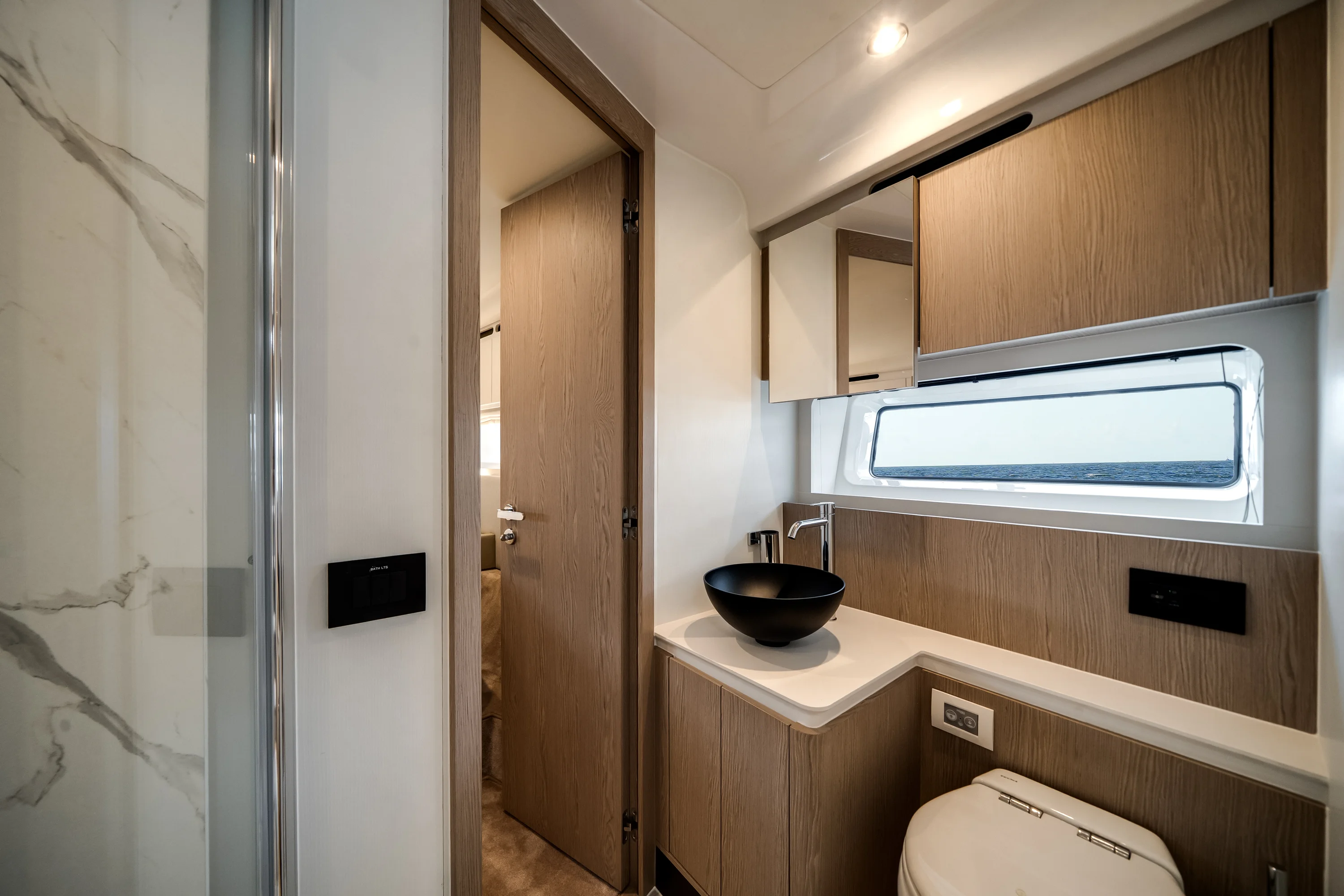 2023 Azimut 53 FLY Image Thumbnail #15