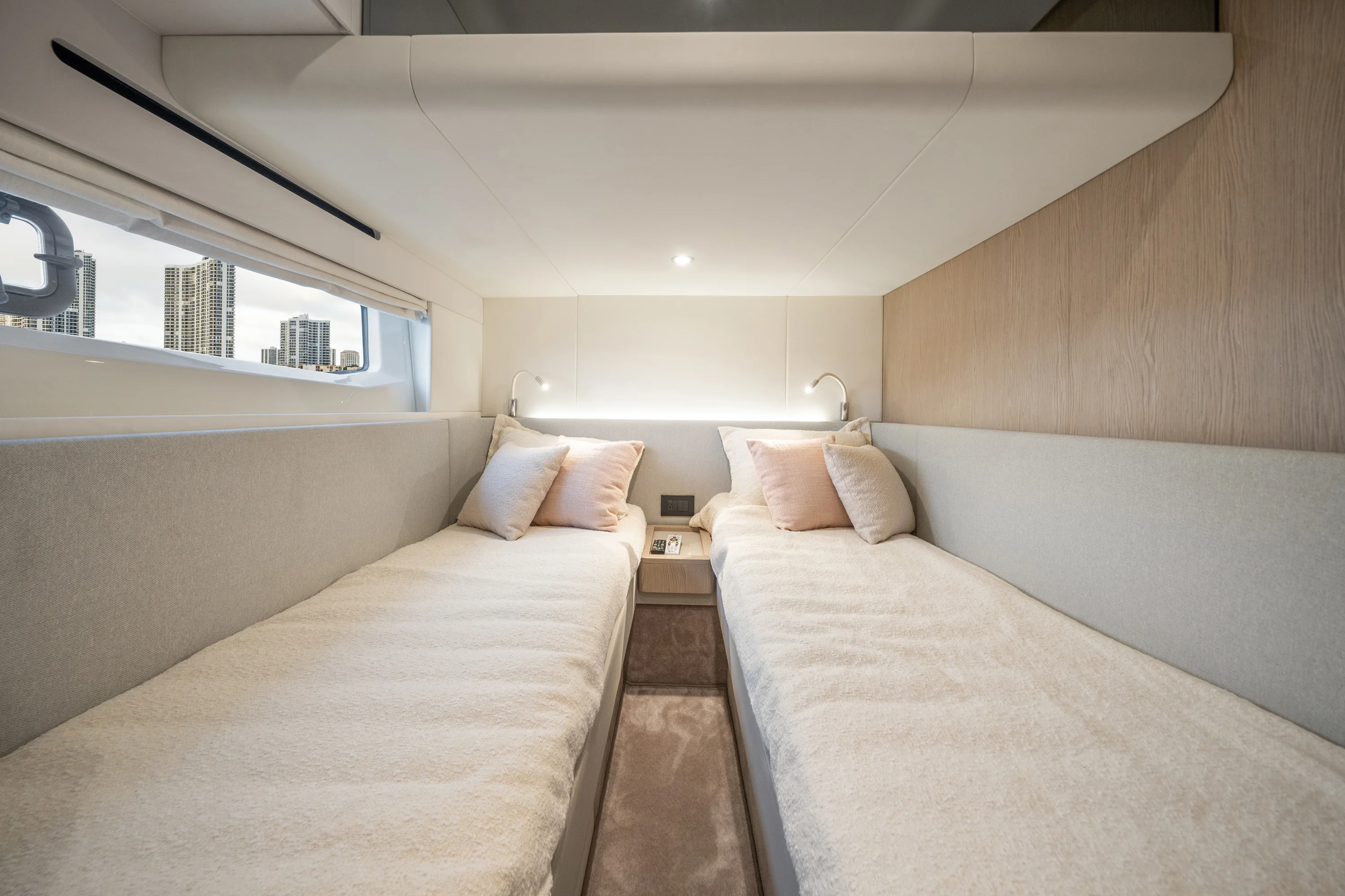 2023 Azimut 53 FLY Image Thumbnail #15