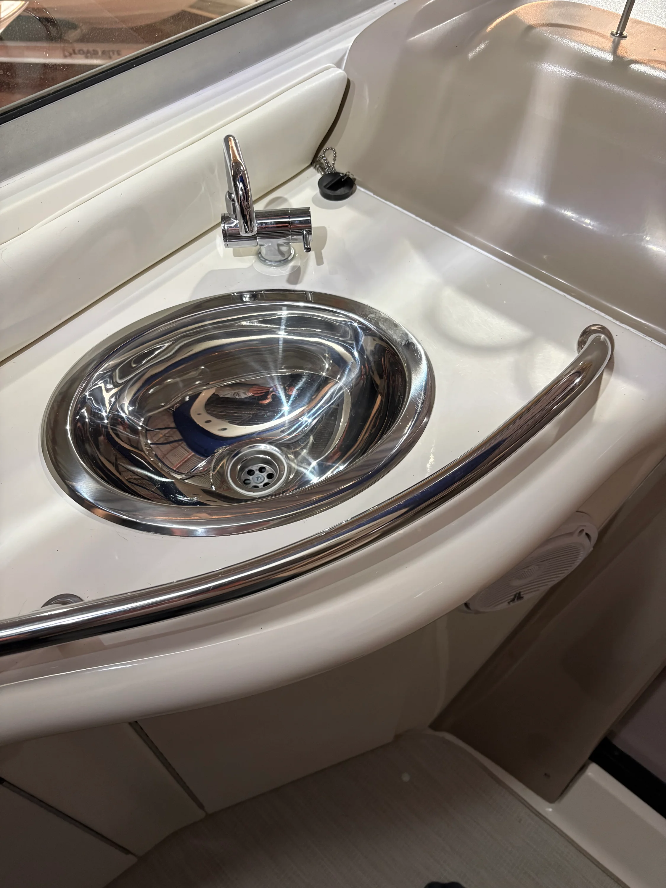 2003 Sea Ray 300 SUNDANCER Image Thumbnail #7