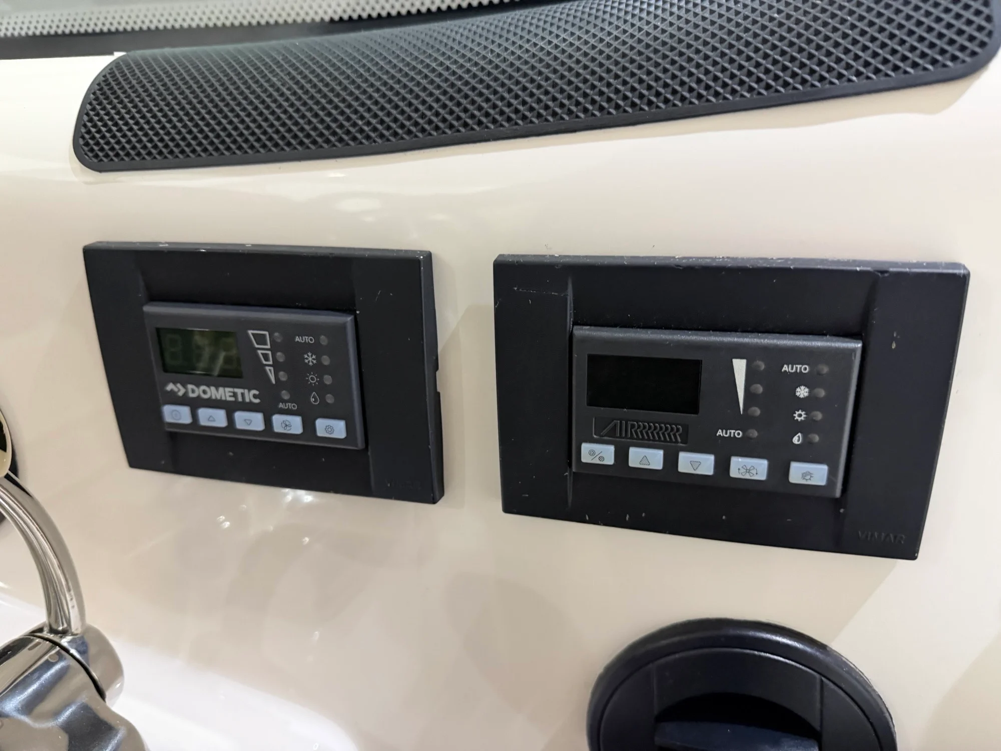 2009 Tiara Yachts 43 SOVRAN Image Thumbnail #21