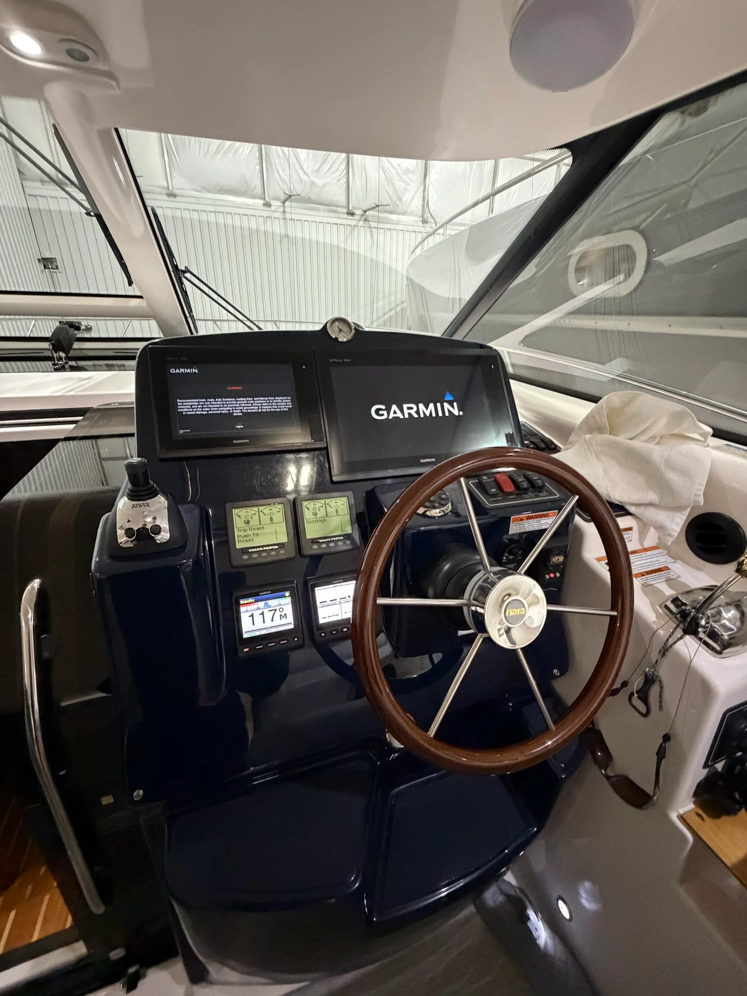 2009 Tiara Yachts 43 SOVRAN Image Thumbnail #14