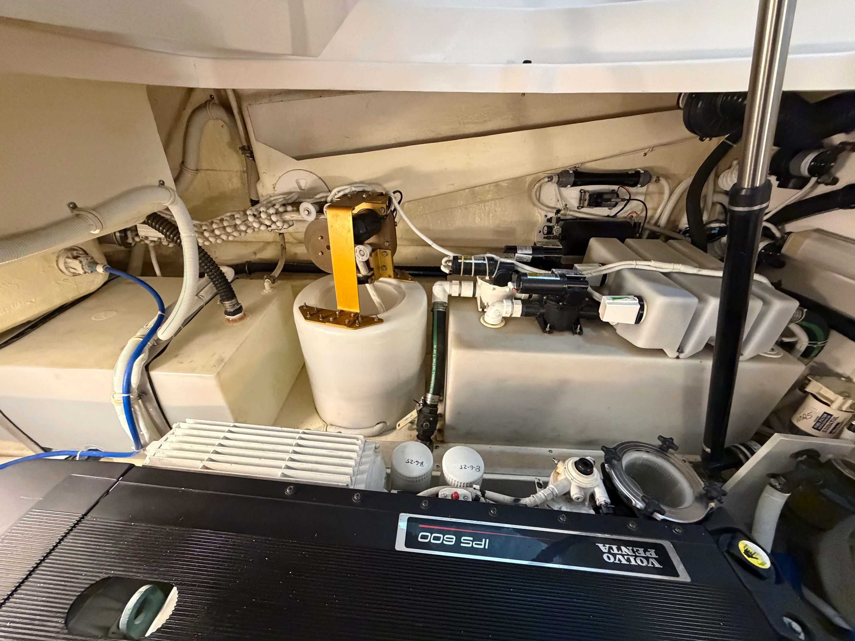 2009 Tiara Yachts 43 SOVRAN Image Thumbnail #49