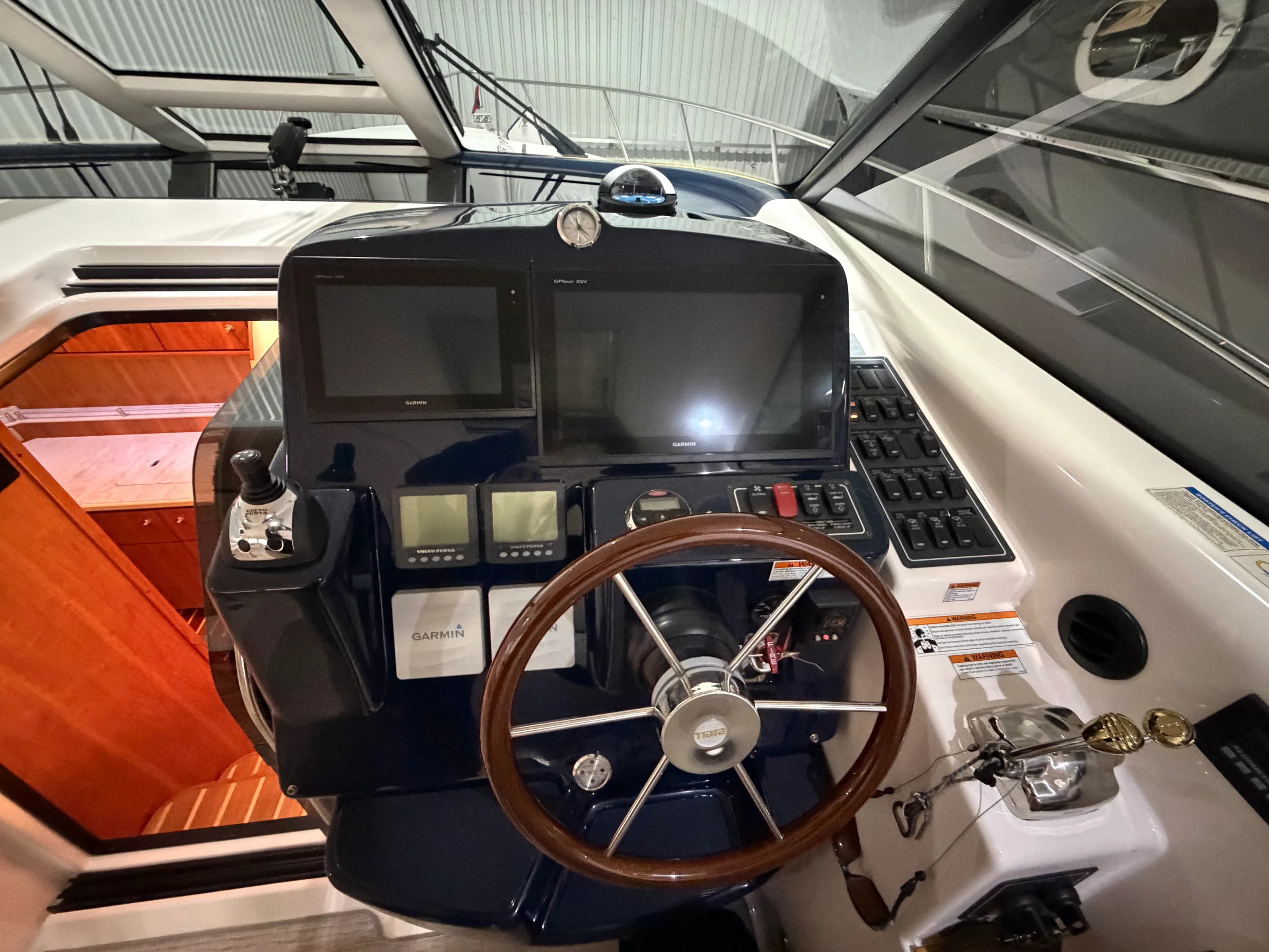 2009 Tiara Yachts 43 SOVRAN Image Thumbnail #15