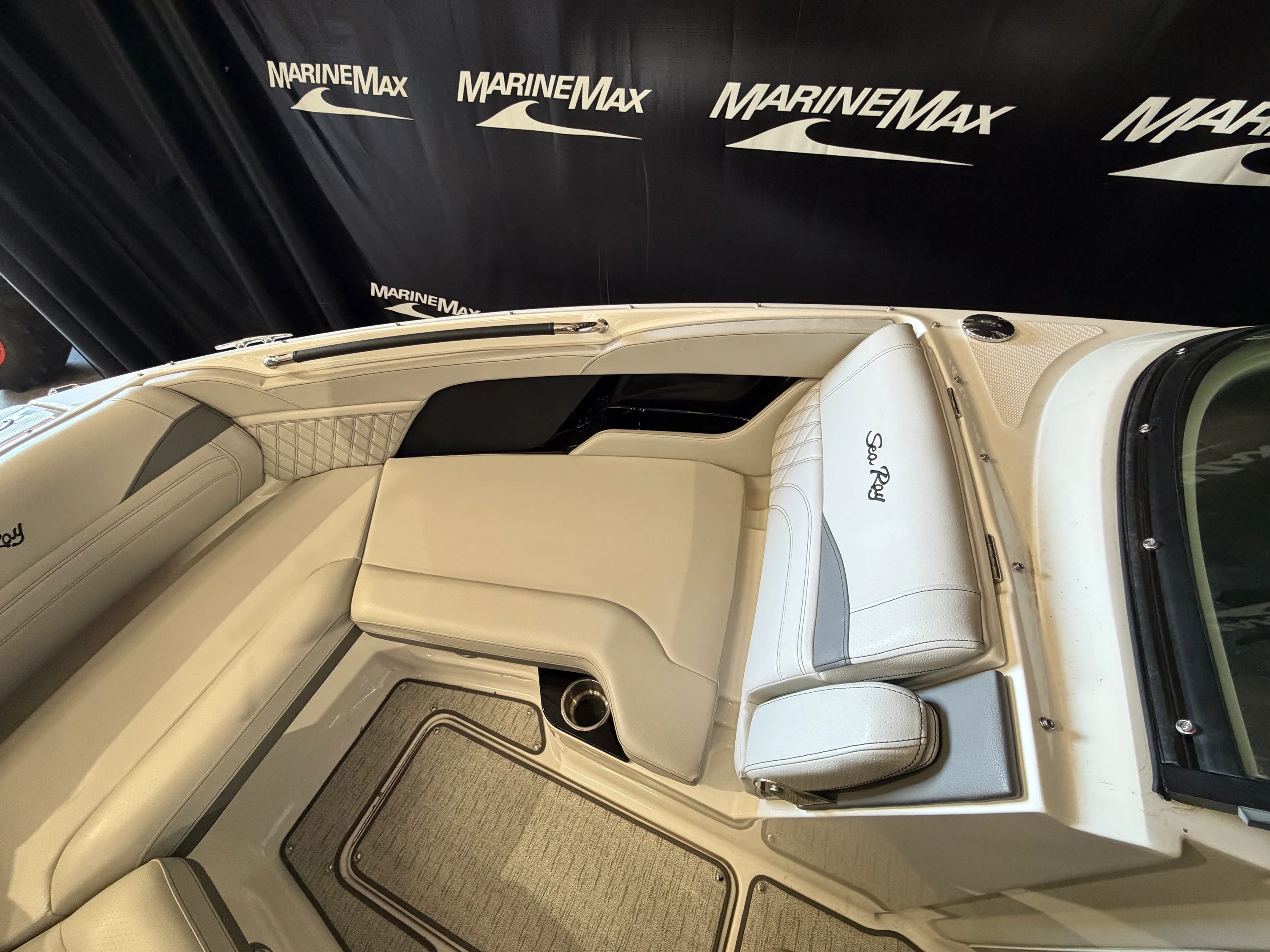2024 Sea Ray SLX 260 Image Thumbnail #48
