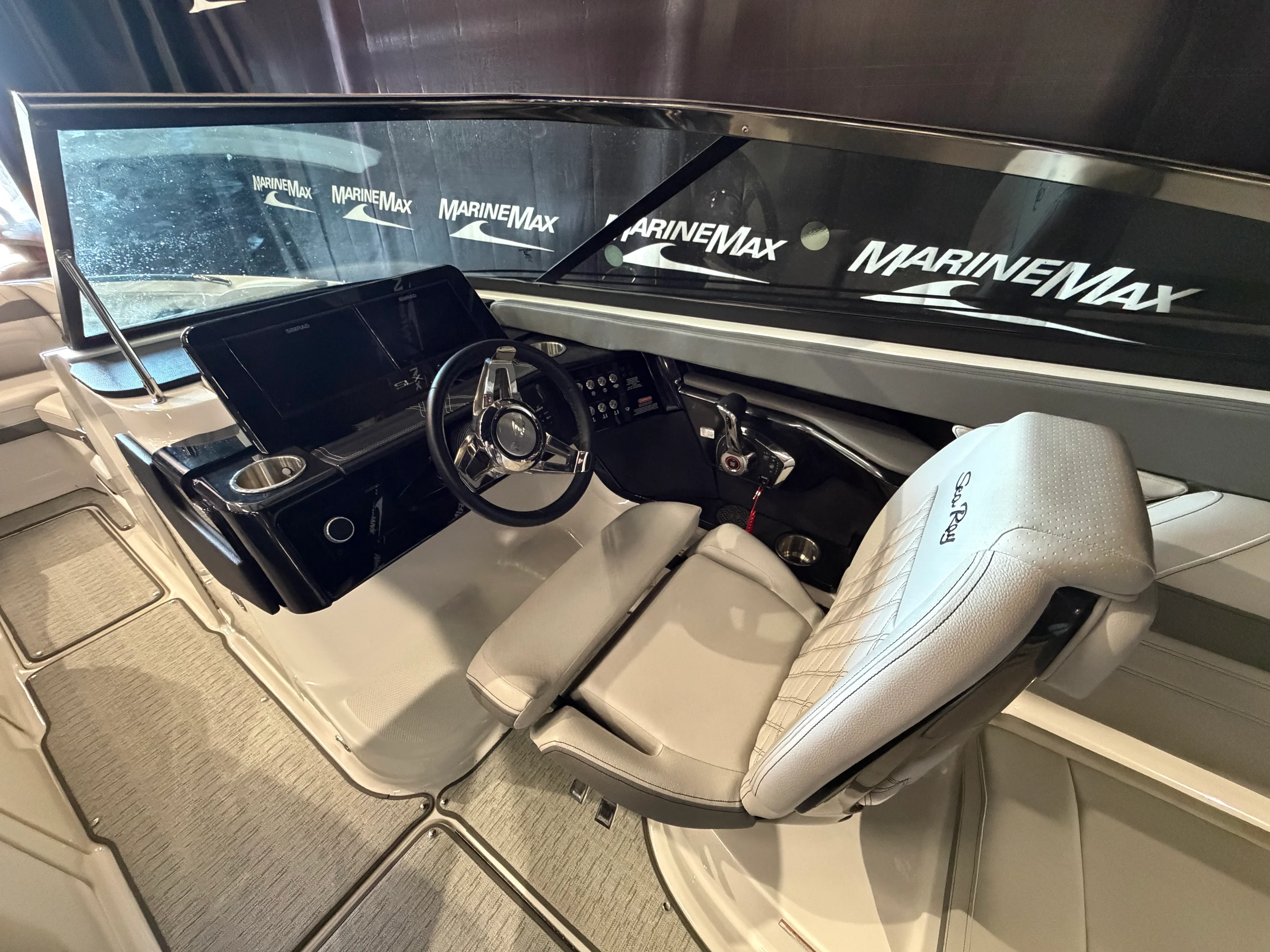 2024 Sea Ray SLX 260 Image Thumbnail #37