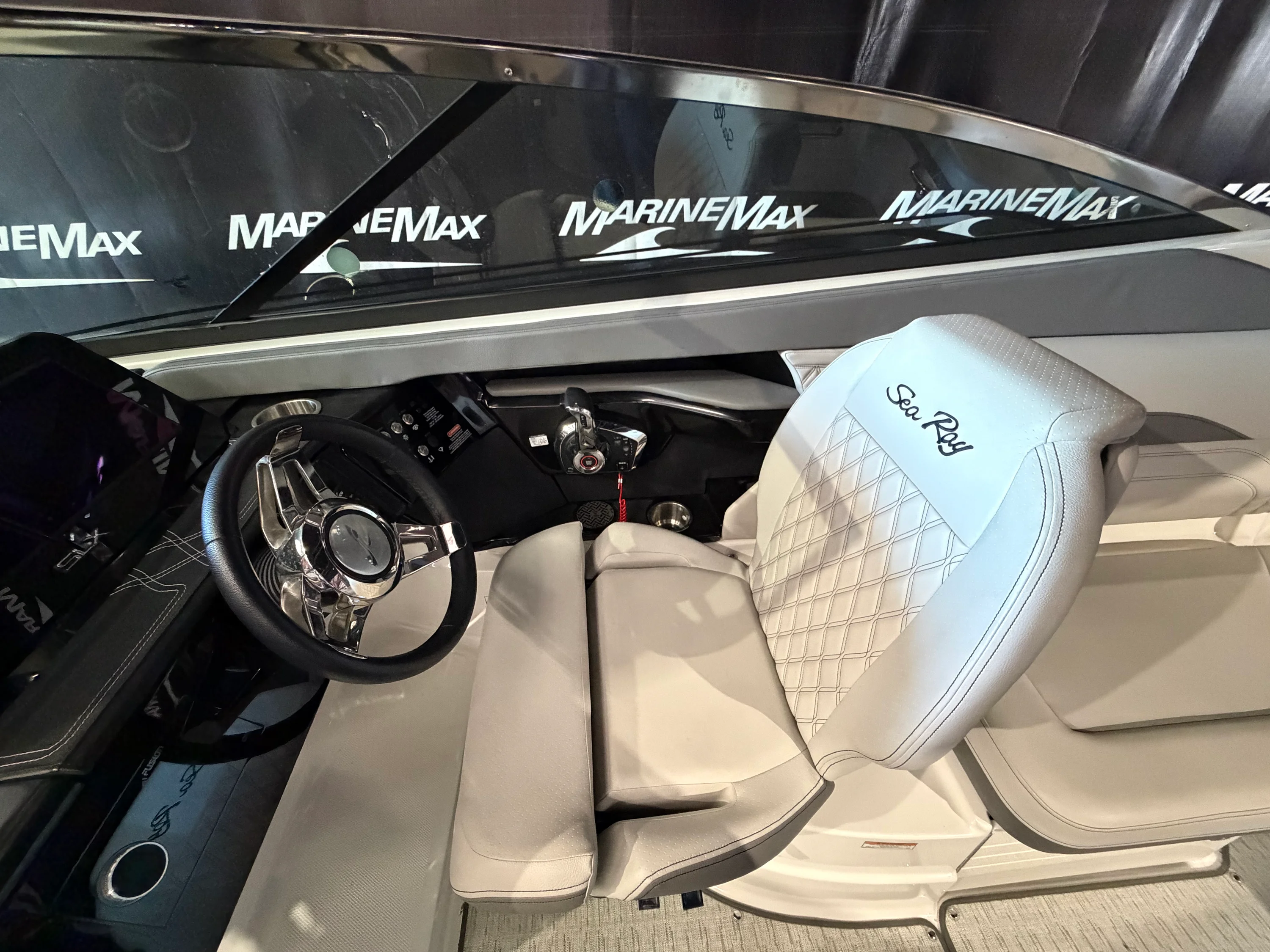 2024 Sea Ray SLX 260 Image Thumbnail #36