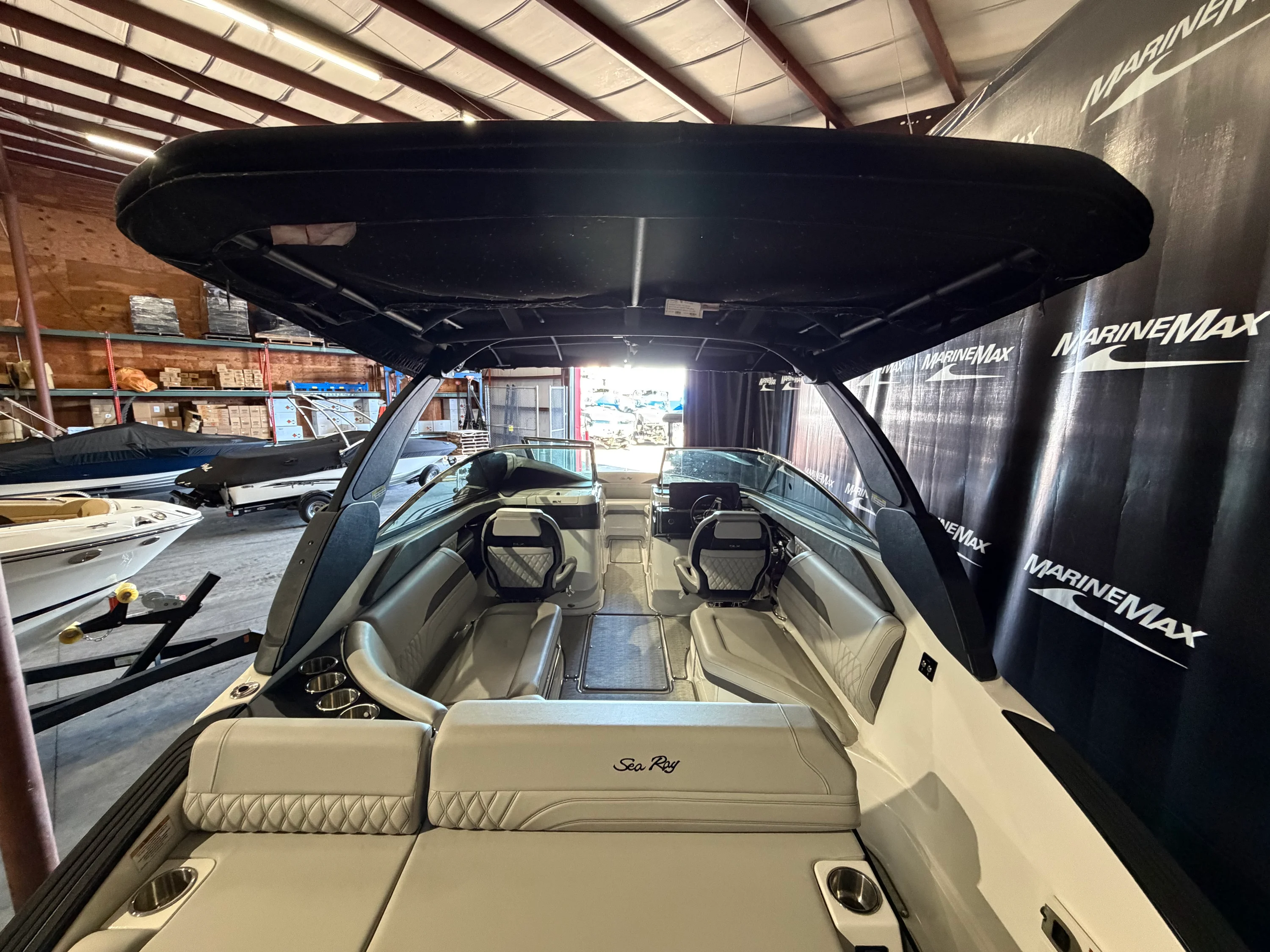 2024 Sea Ray SLX 260 Image Thumbnail #11