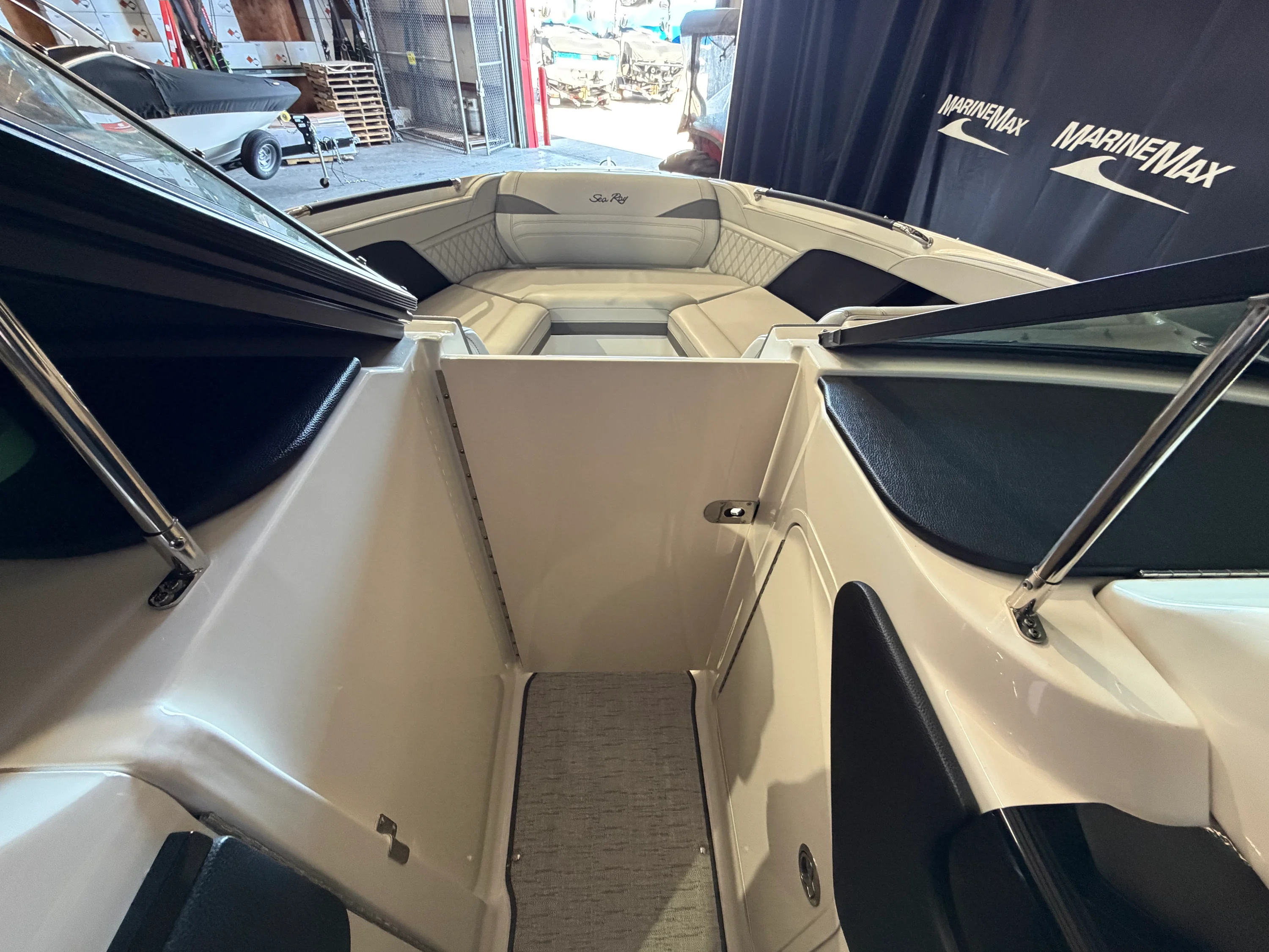 2024 Sea Ray SLX 260 Image Thumbnail #46