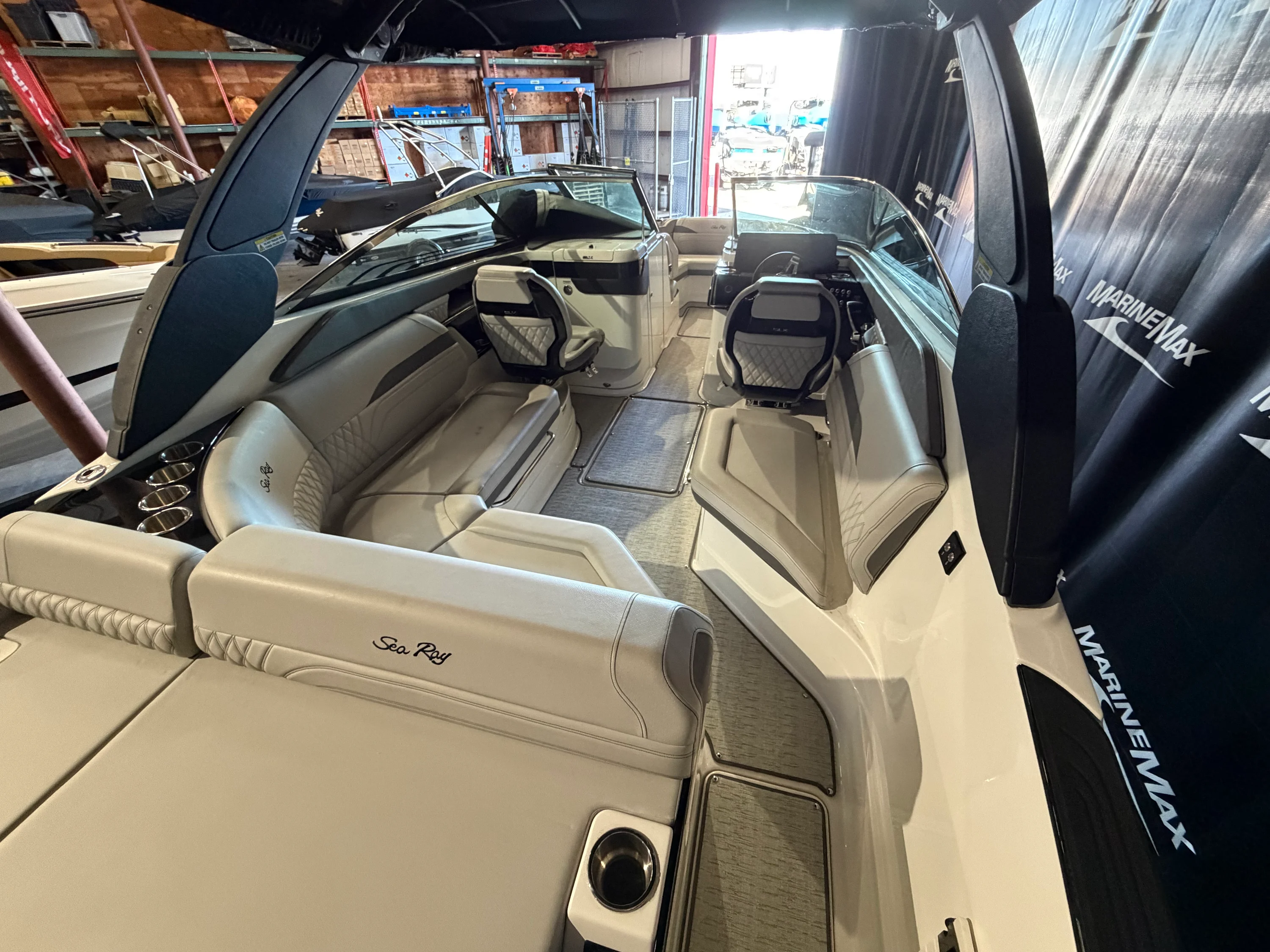 2024 Sea Ray SLX 260 Image Thumbnail #14