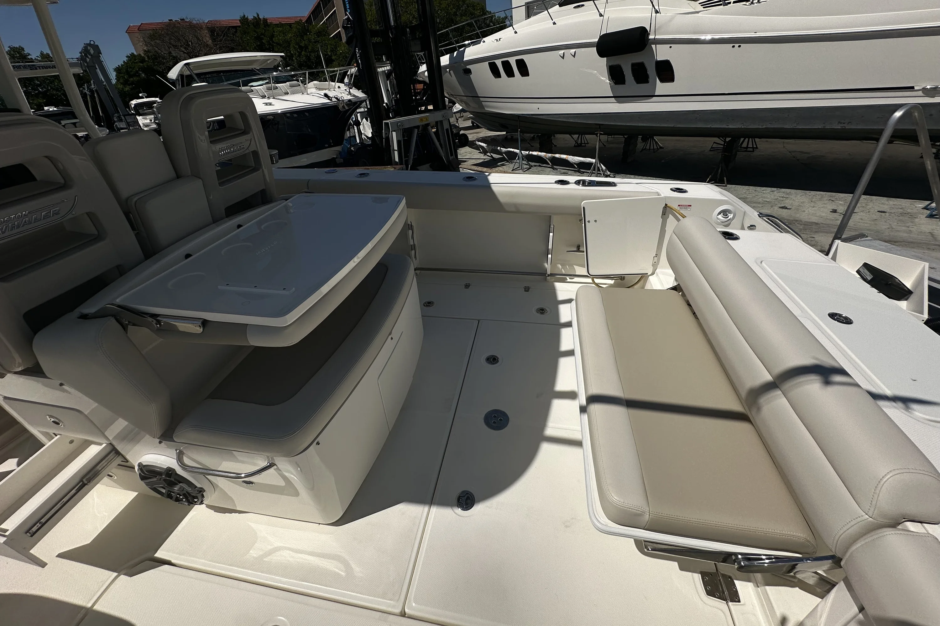 2023 Boston Whaler 33 OUTRAGE Image Thumbnail #3