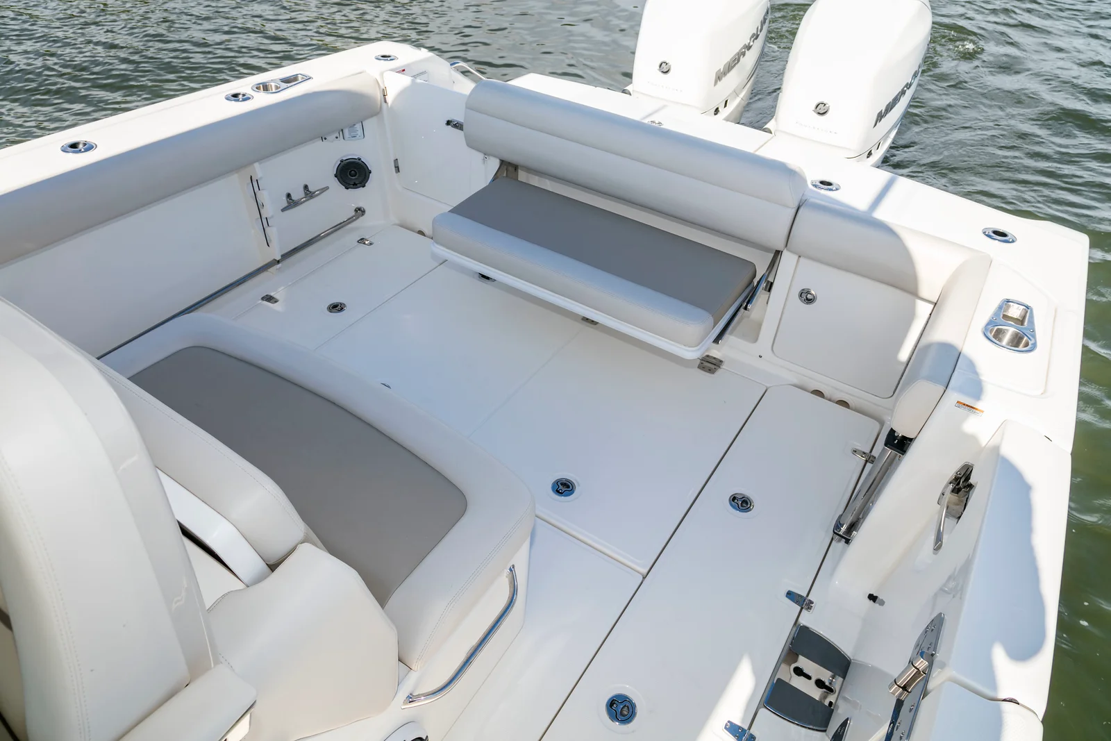 2023 Boston Whaler 33 OUTRAGE Image Thumbnail #4