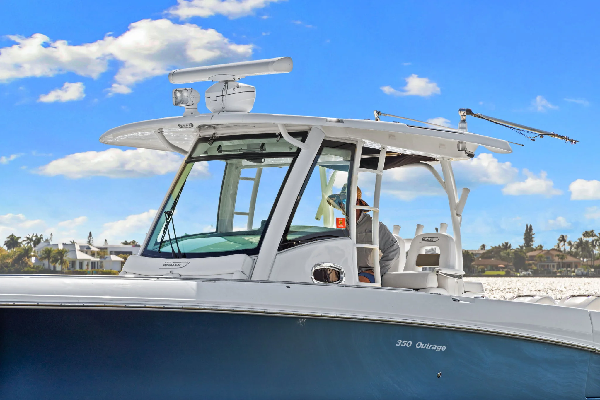 2014 Boston Whaler 350 OUTRAGE Image Thumbnail #8