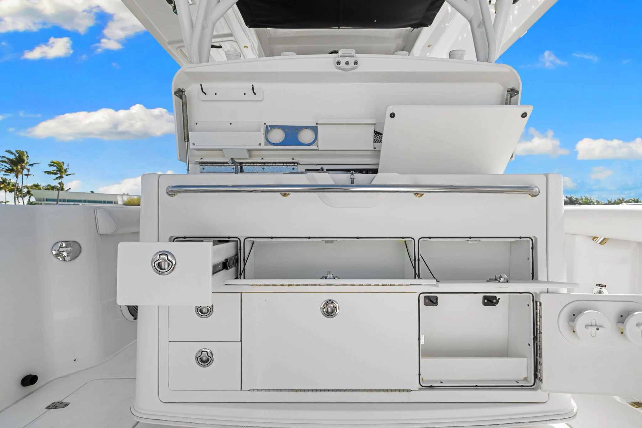 2014 Boston Whaler 350 OUTRAGE Image Thumbnail #40