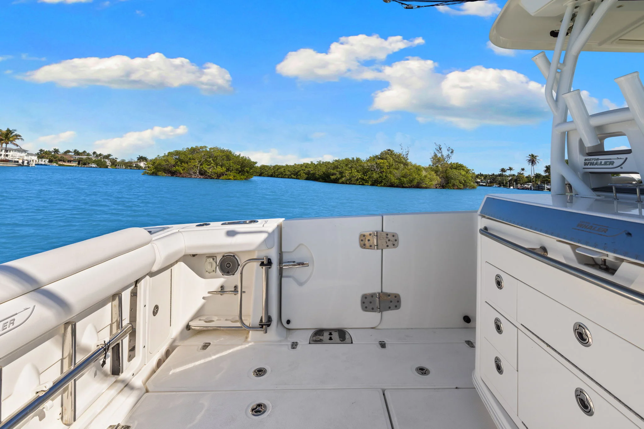 2014 Boston Whaler 350 OUTRAGE Image Thumbnail #46