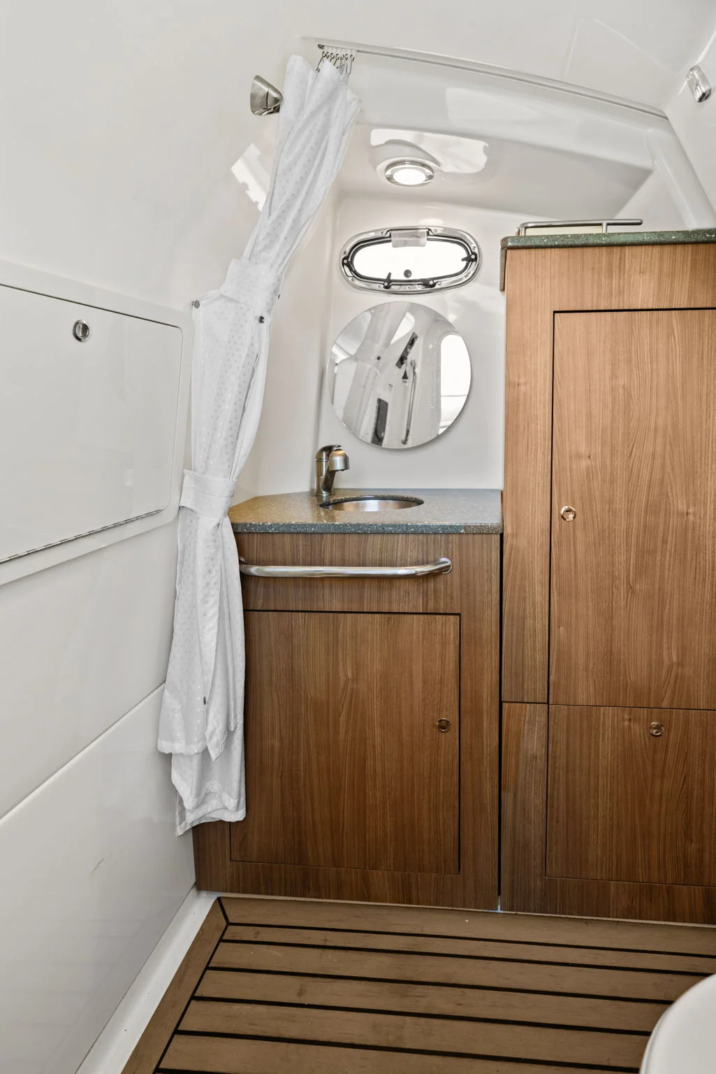 2014 Boston Whaler 350 OUTRAGE Image Thumbnail #53