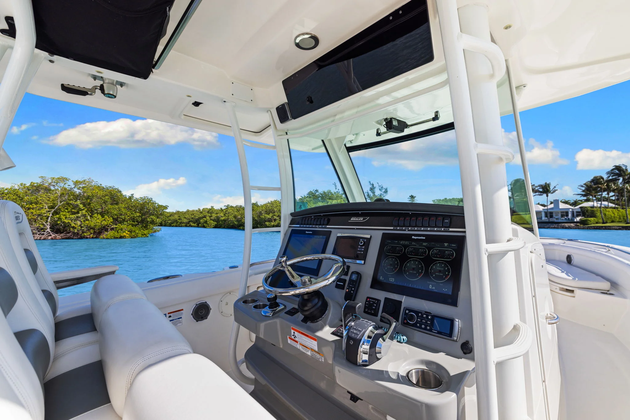 2014 Boston Whaler 350 OUTRAGE Image Thumbnail #26